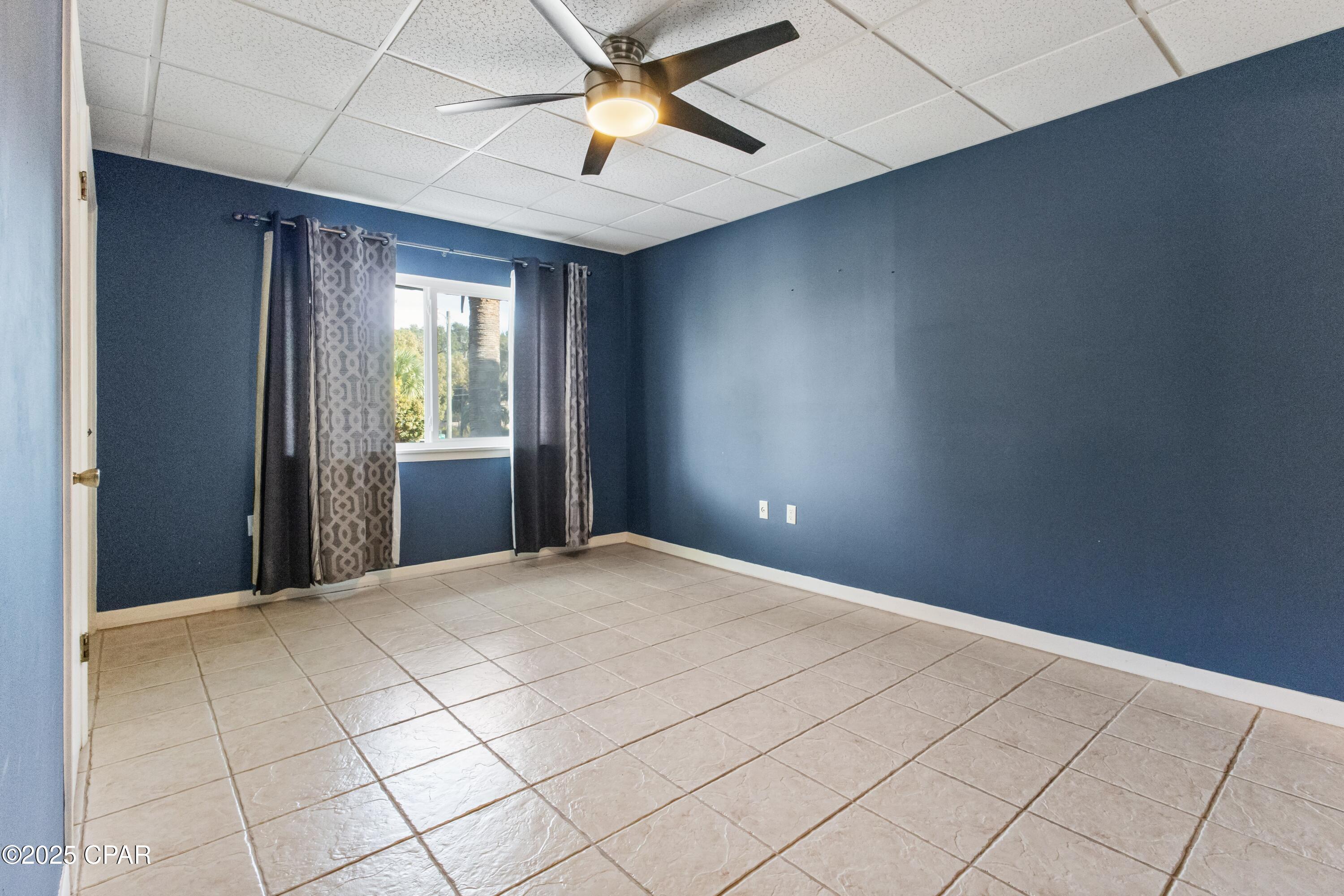 Bay Club Condo Ph 1 - Residential