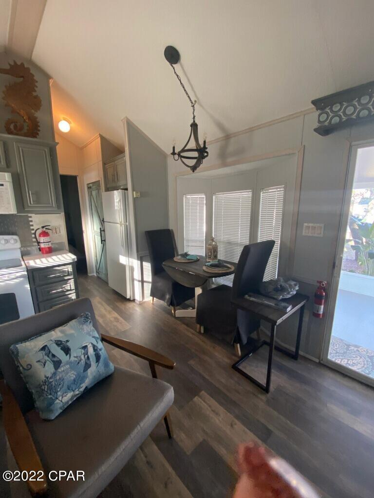 Emerald Pointe Resort - Residential