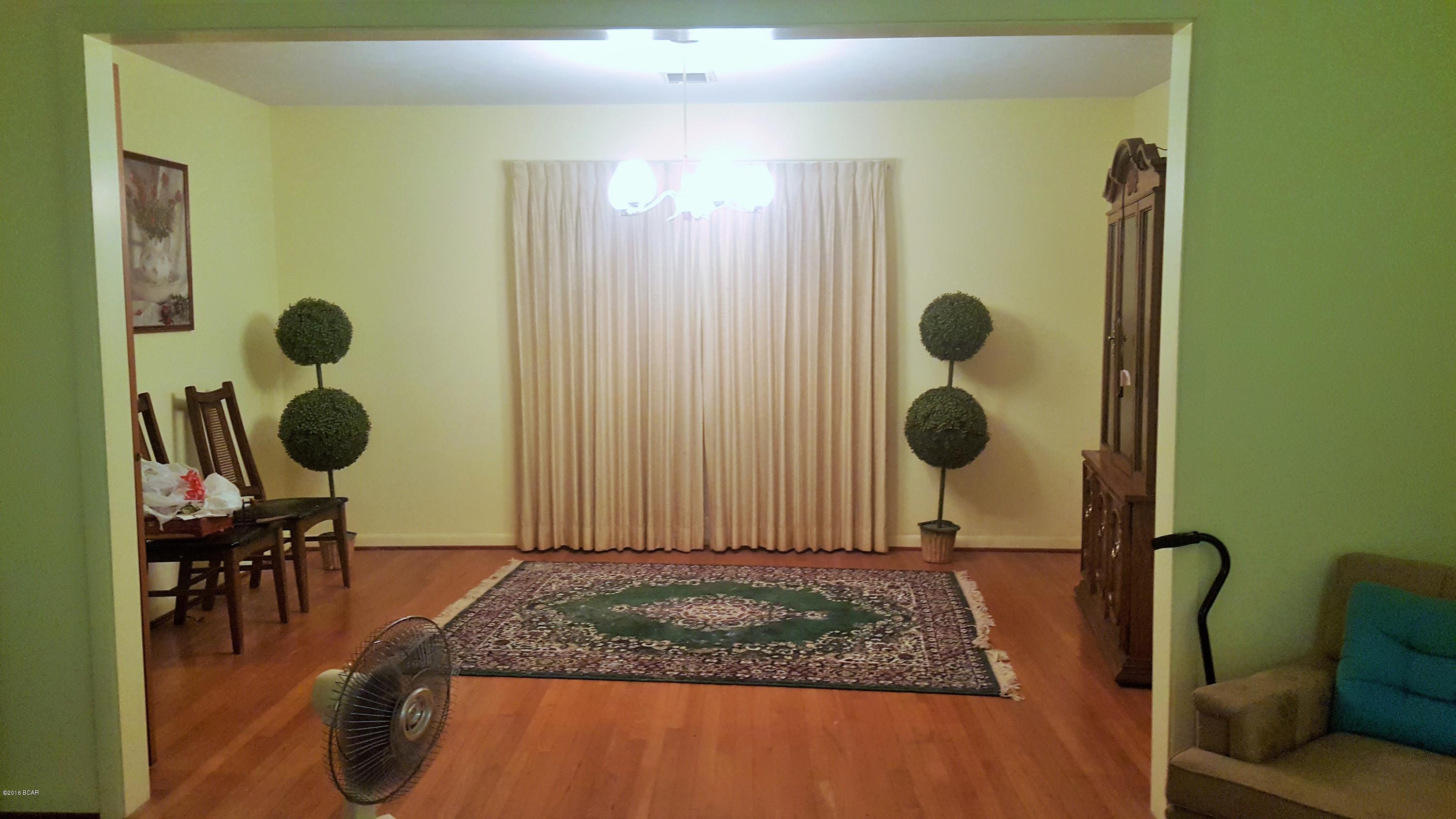 [No Recorded Subdiv] - Residential