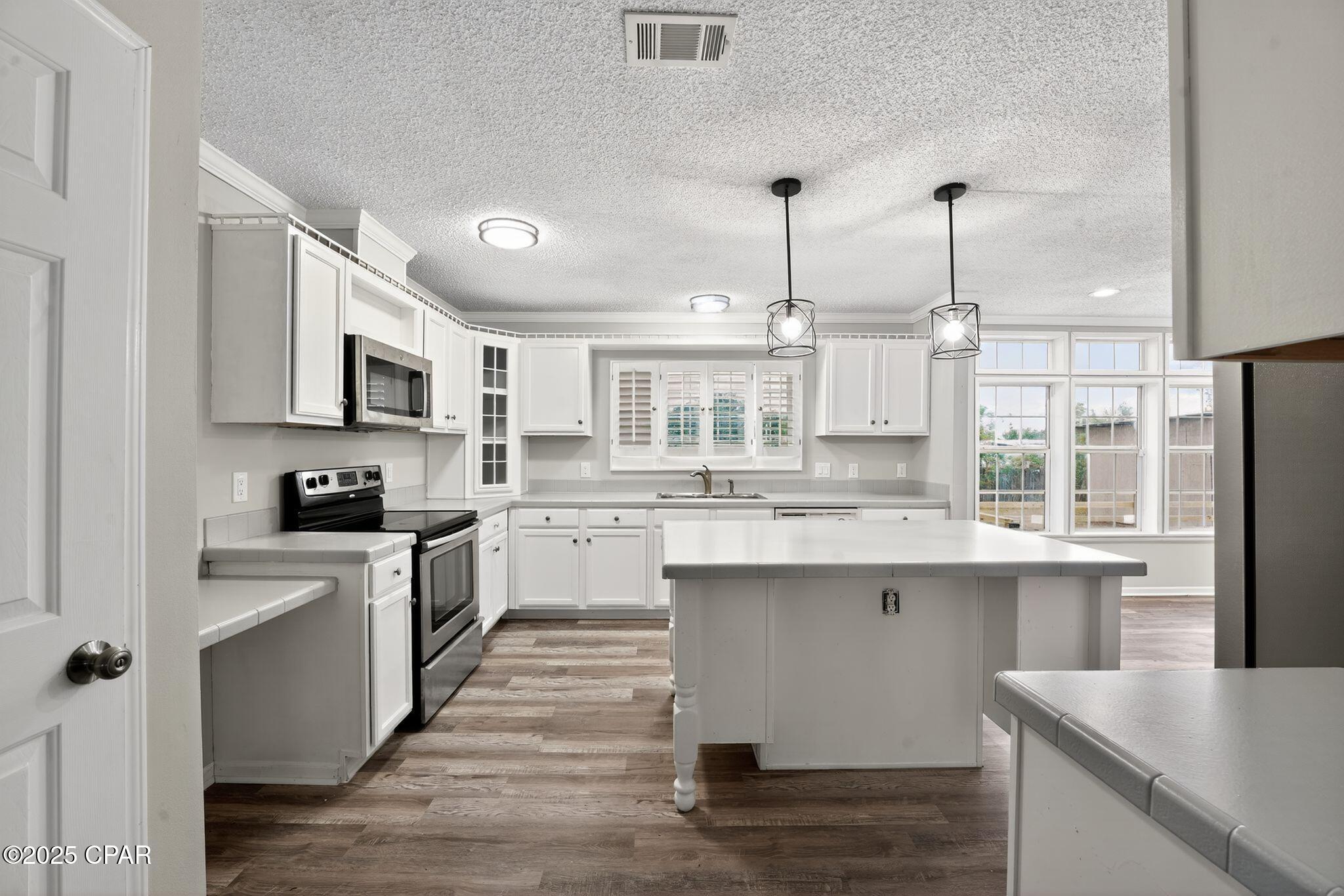 Lane Mobile Home Est U-1 - Residential