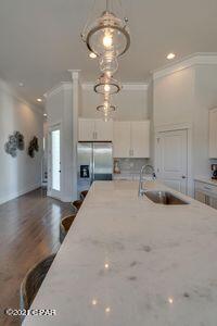 Lagoon Manor - Residential