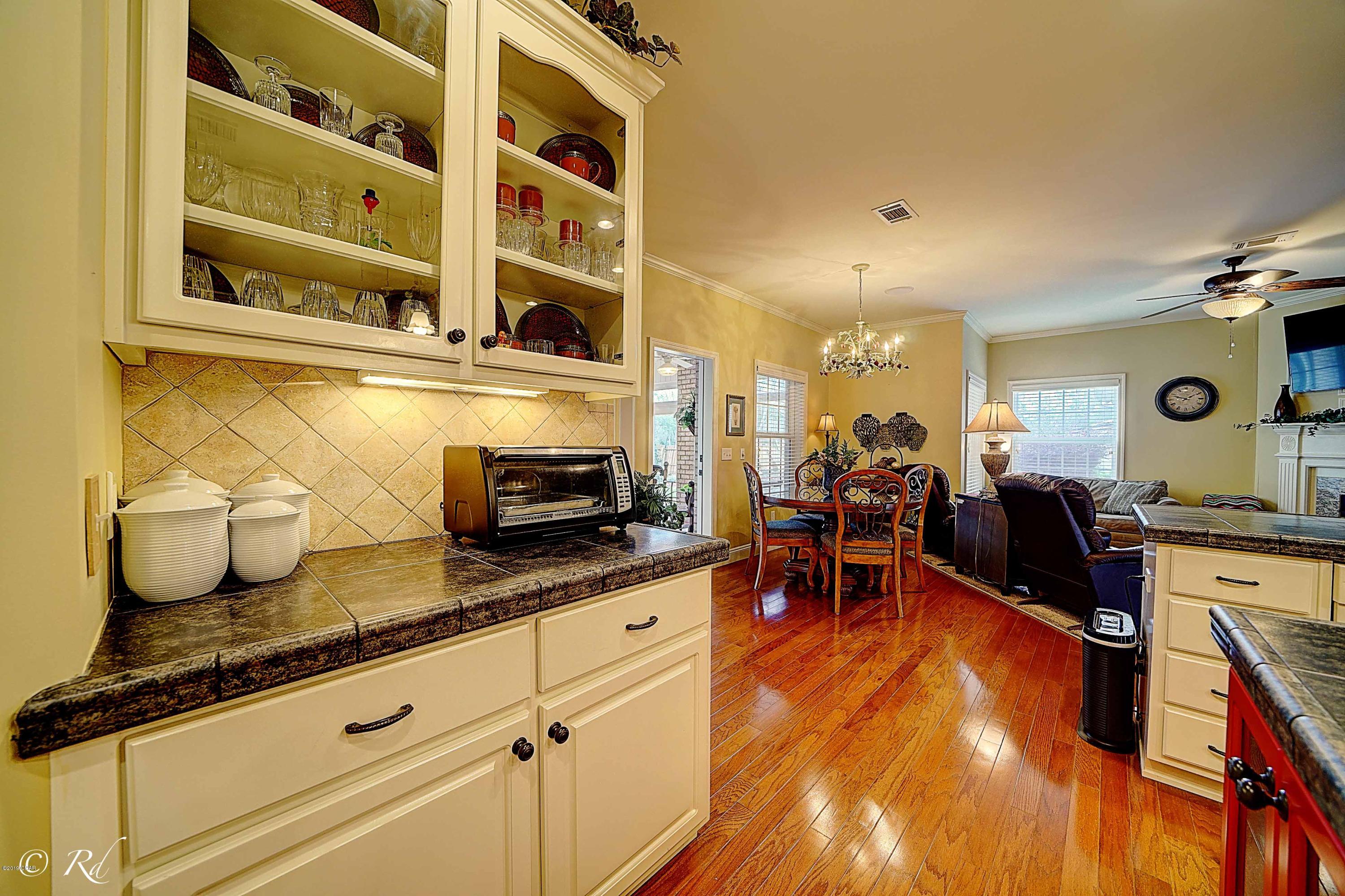 Mitchel Manor - Residential