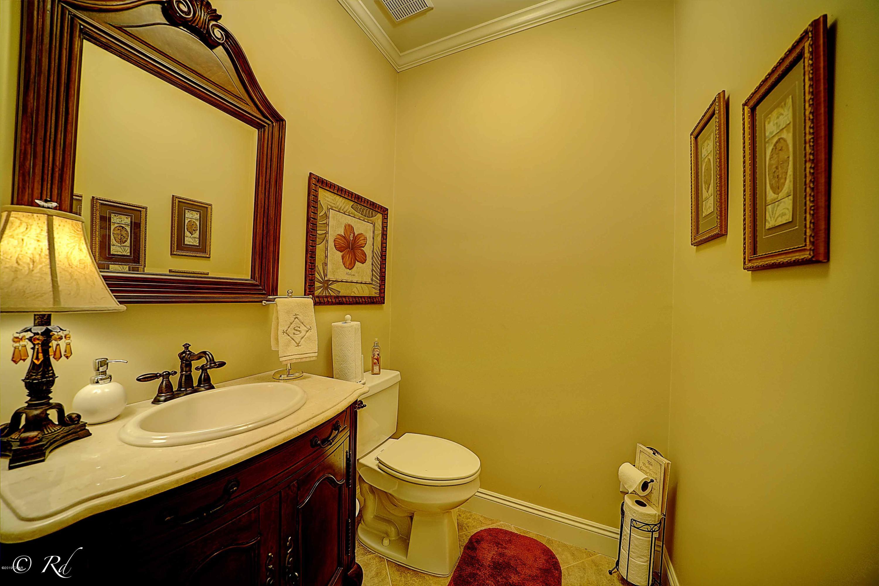 Mitchel Manor - Residential