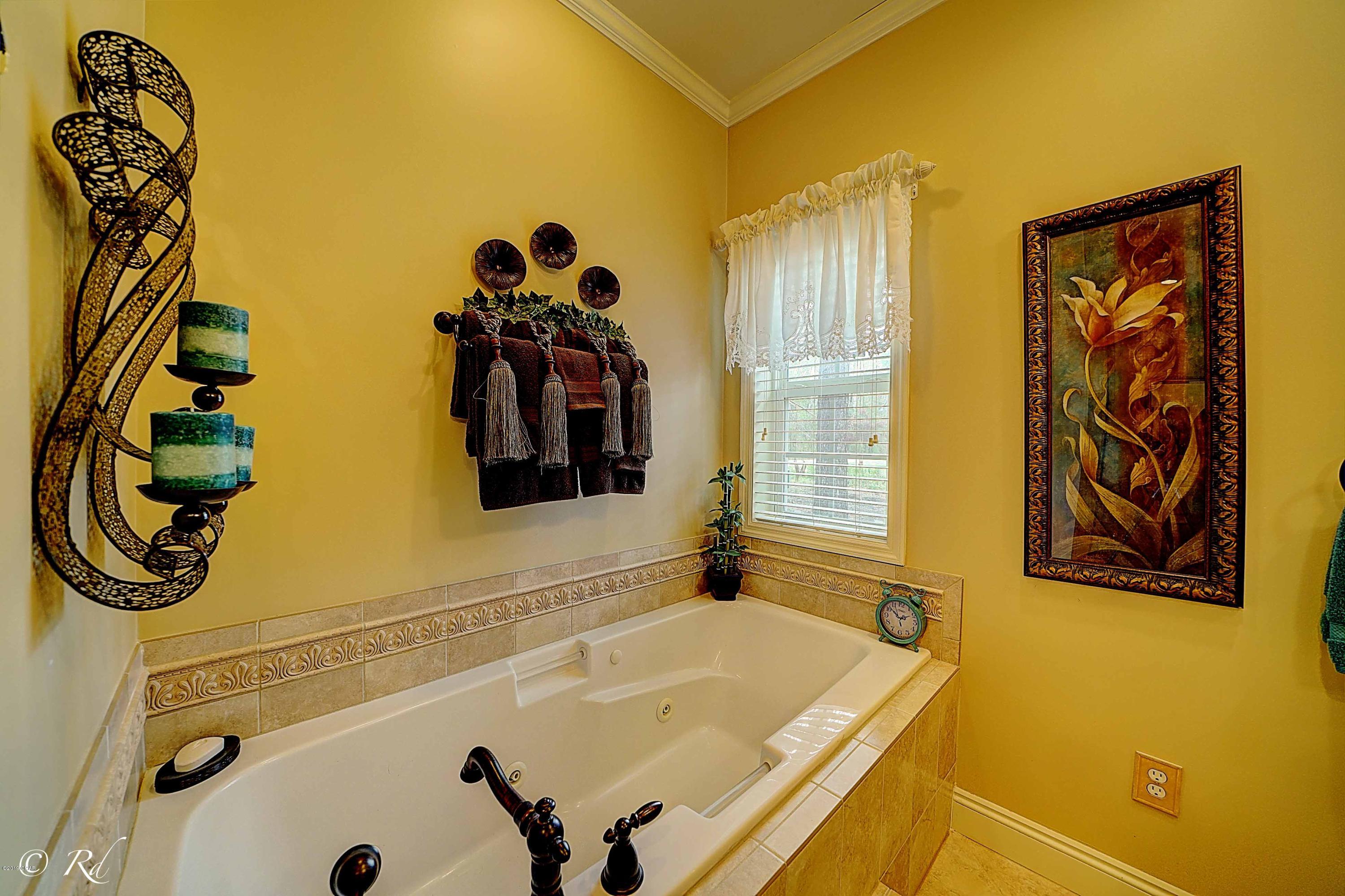 Mitchel Manor - Residential