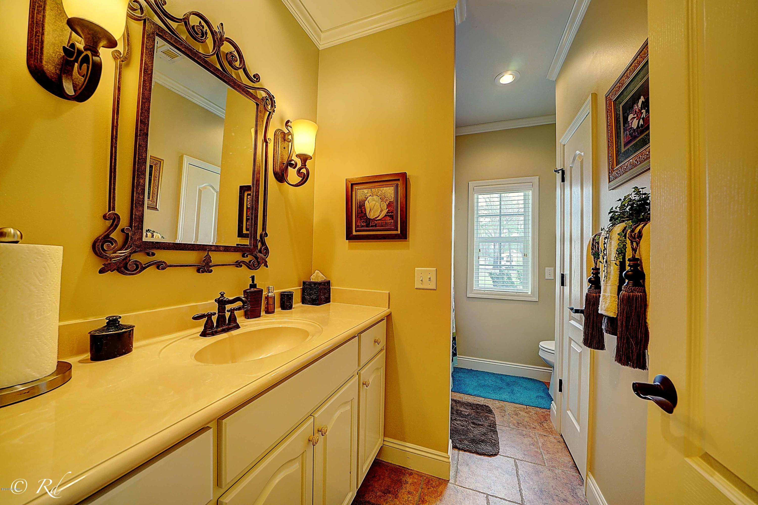 Mitchel Manor - Residential