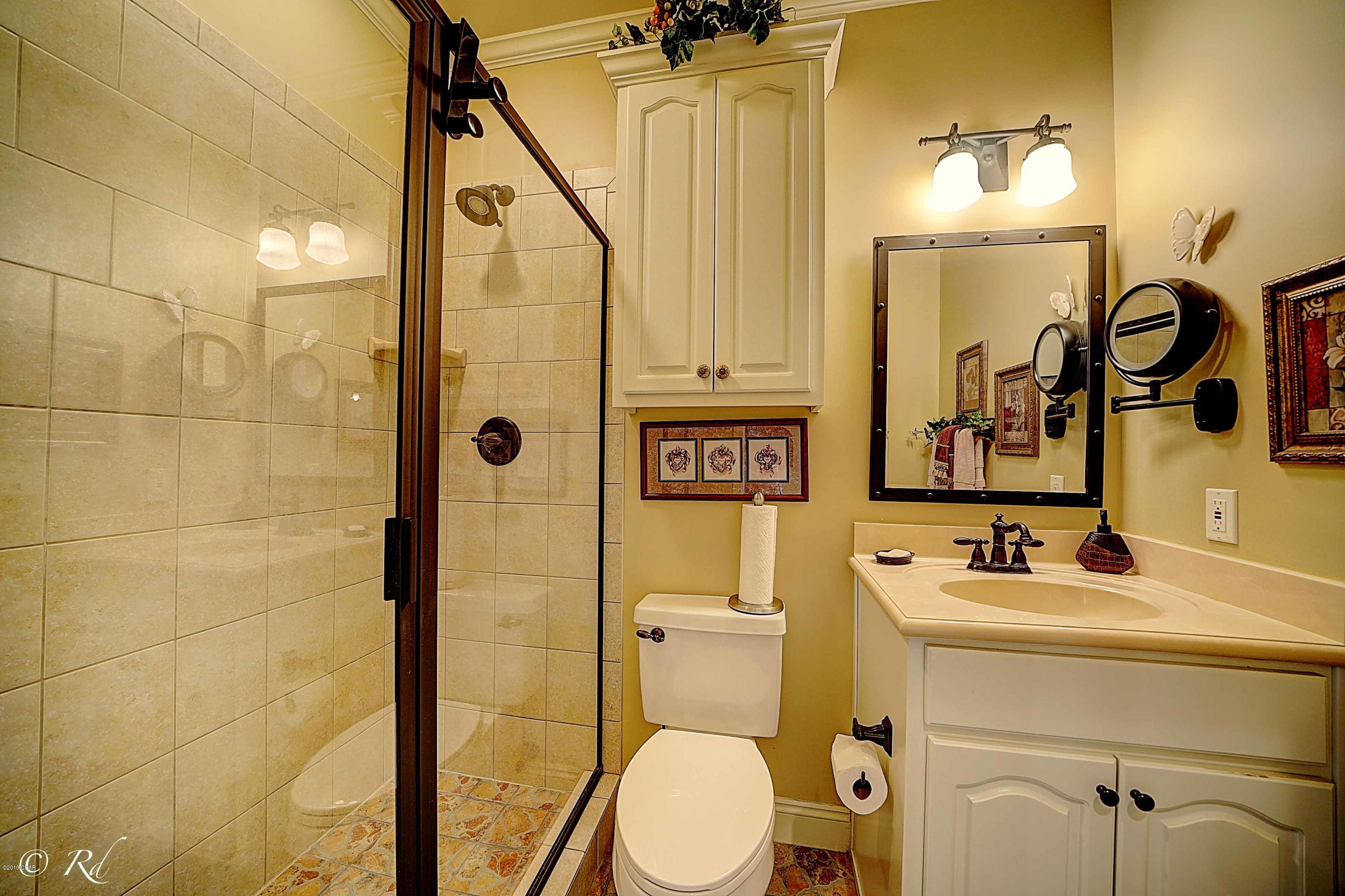 Mitchel Manor - Residential