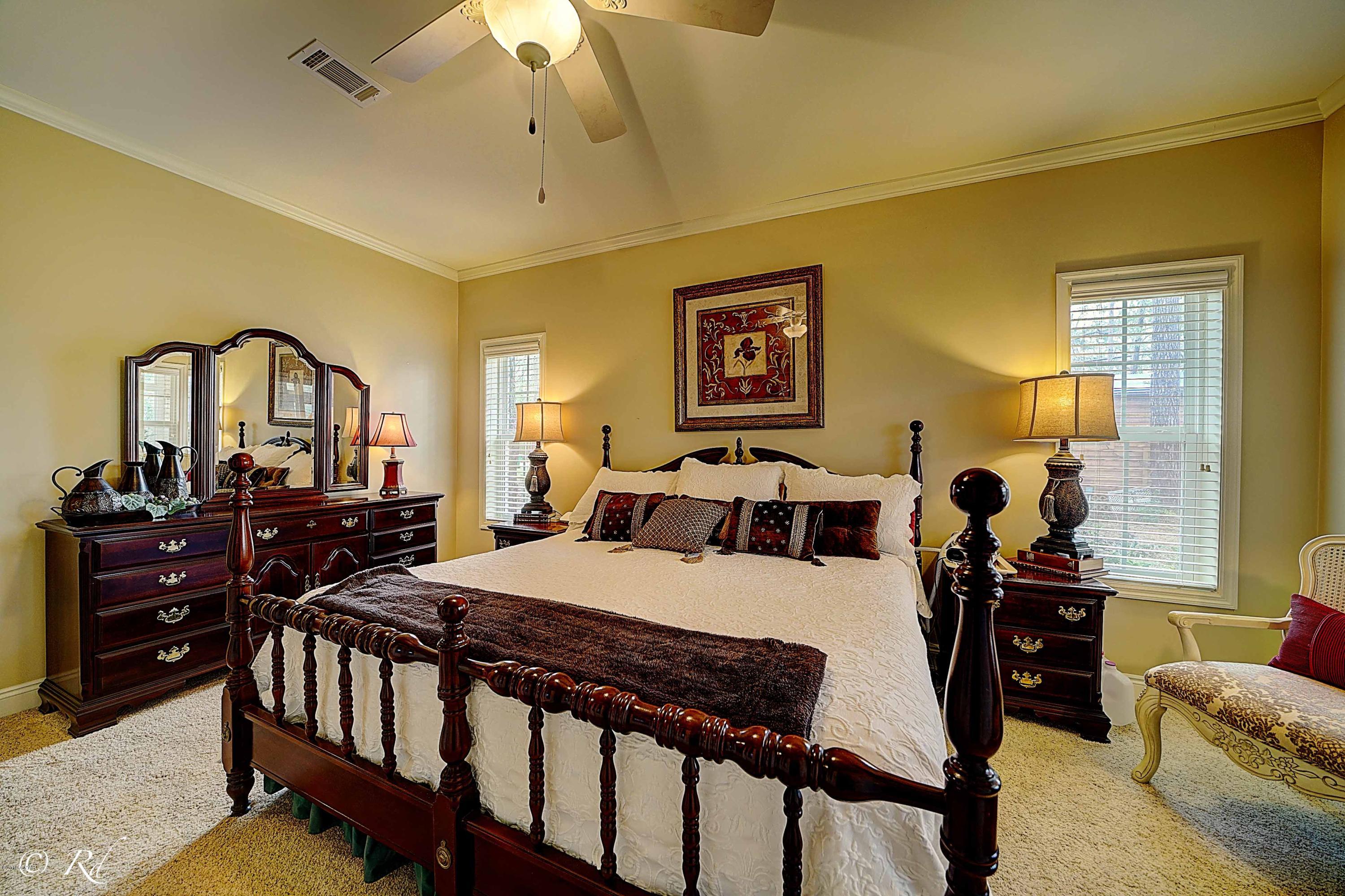 Mitchel Manor - Residential