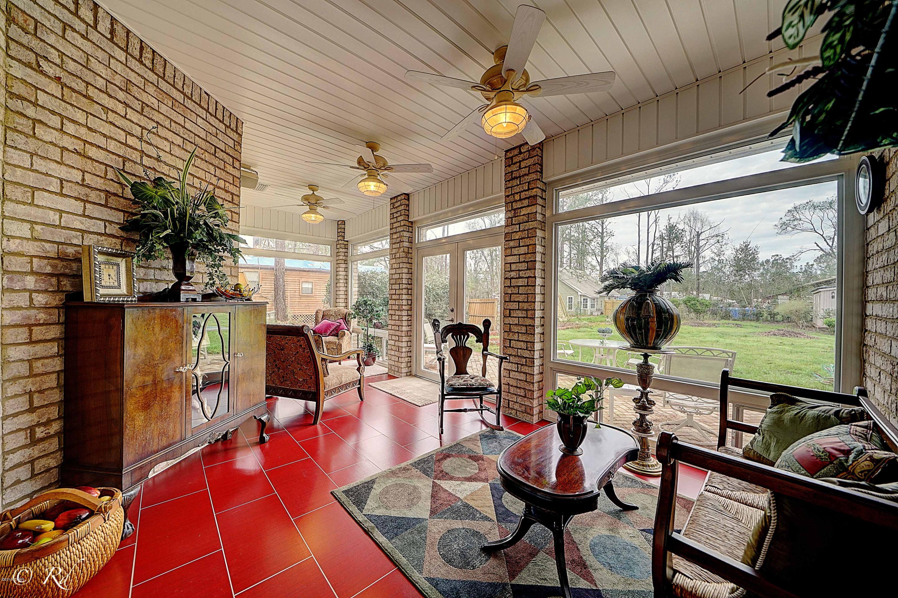 Mitchel Manor - Residential