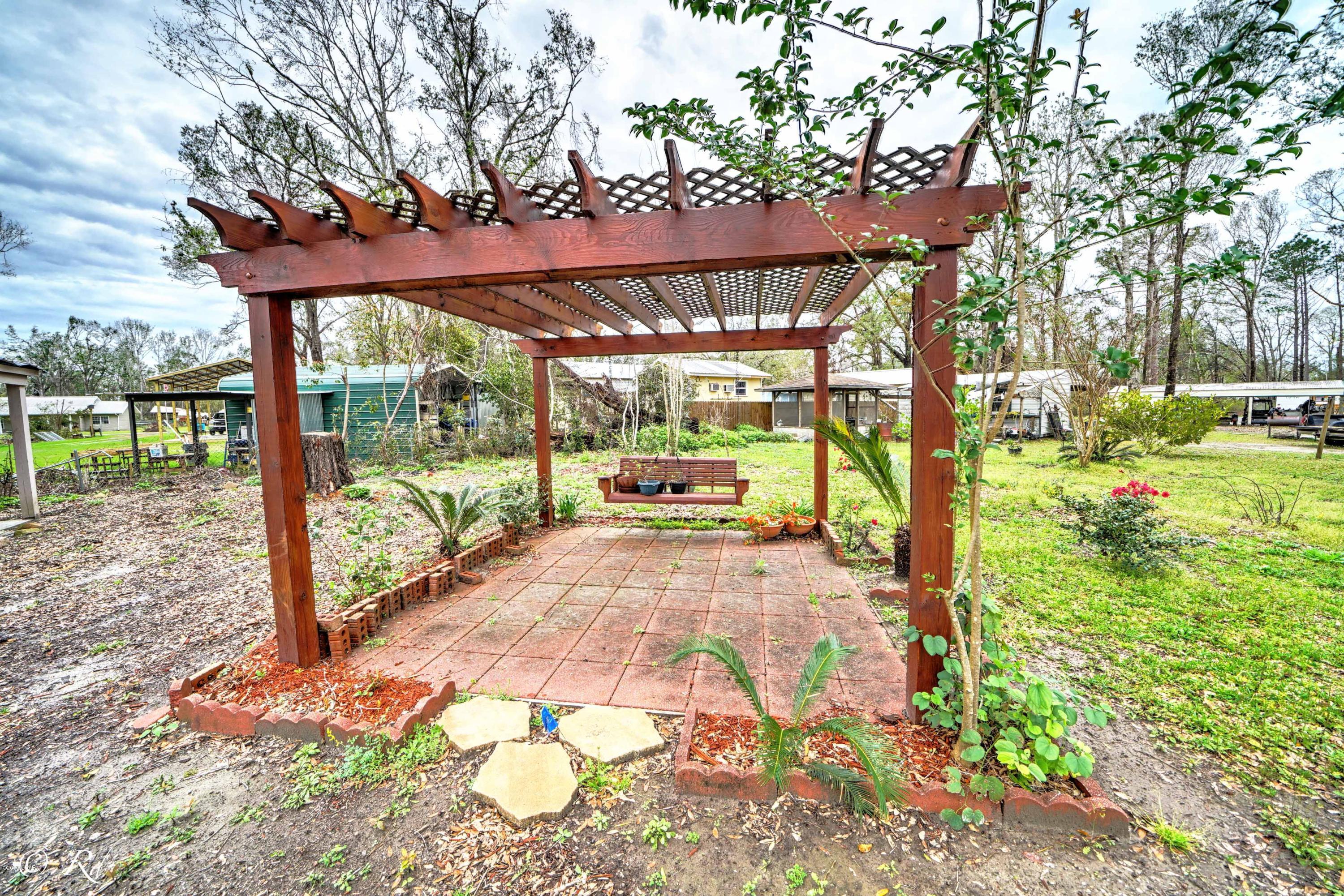 Mitchel Manor - Residential