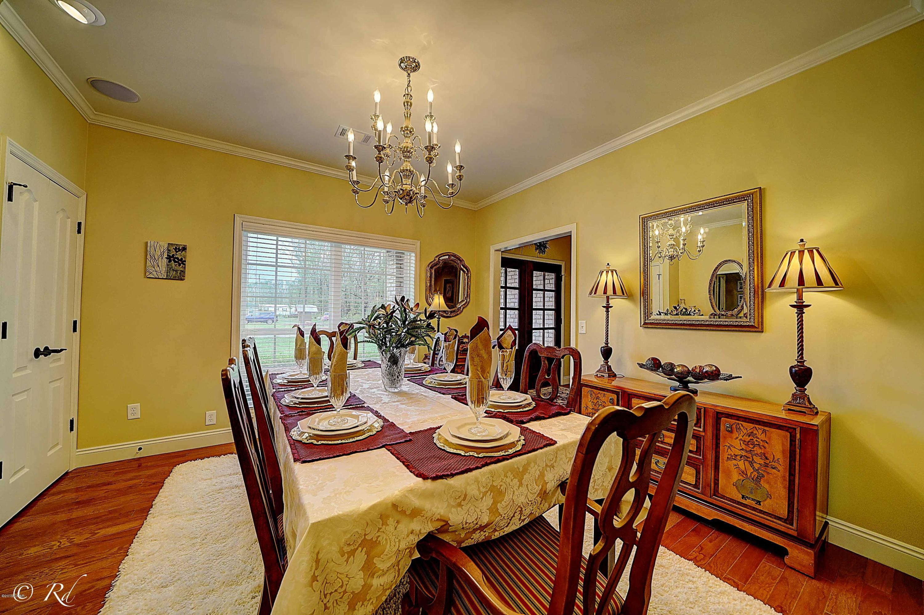 Mitchel Manor - Residential