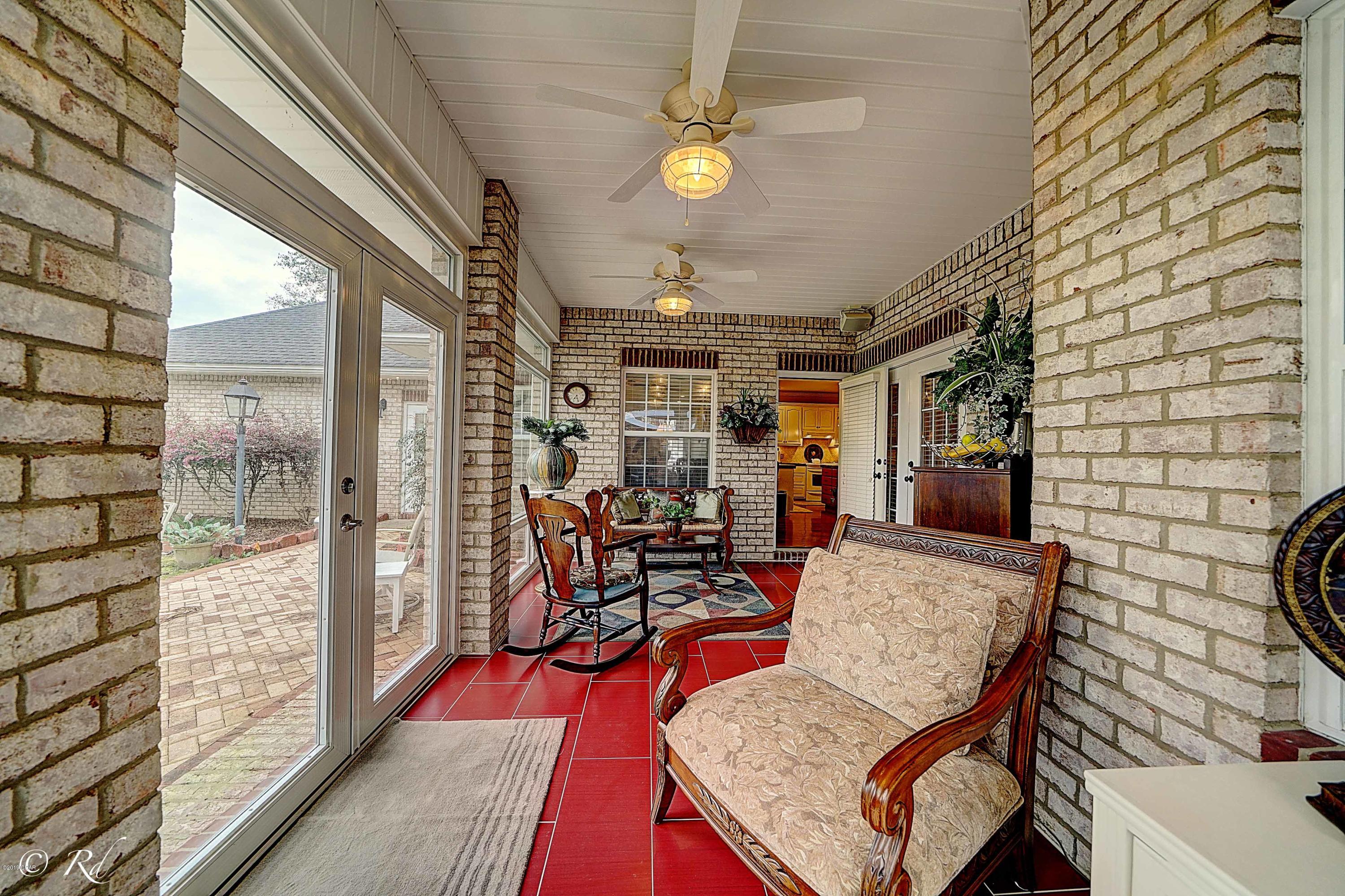 Mitchel Manor - Residential