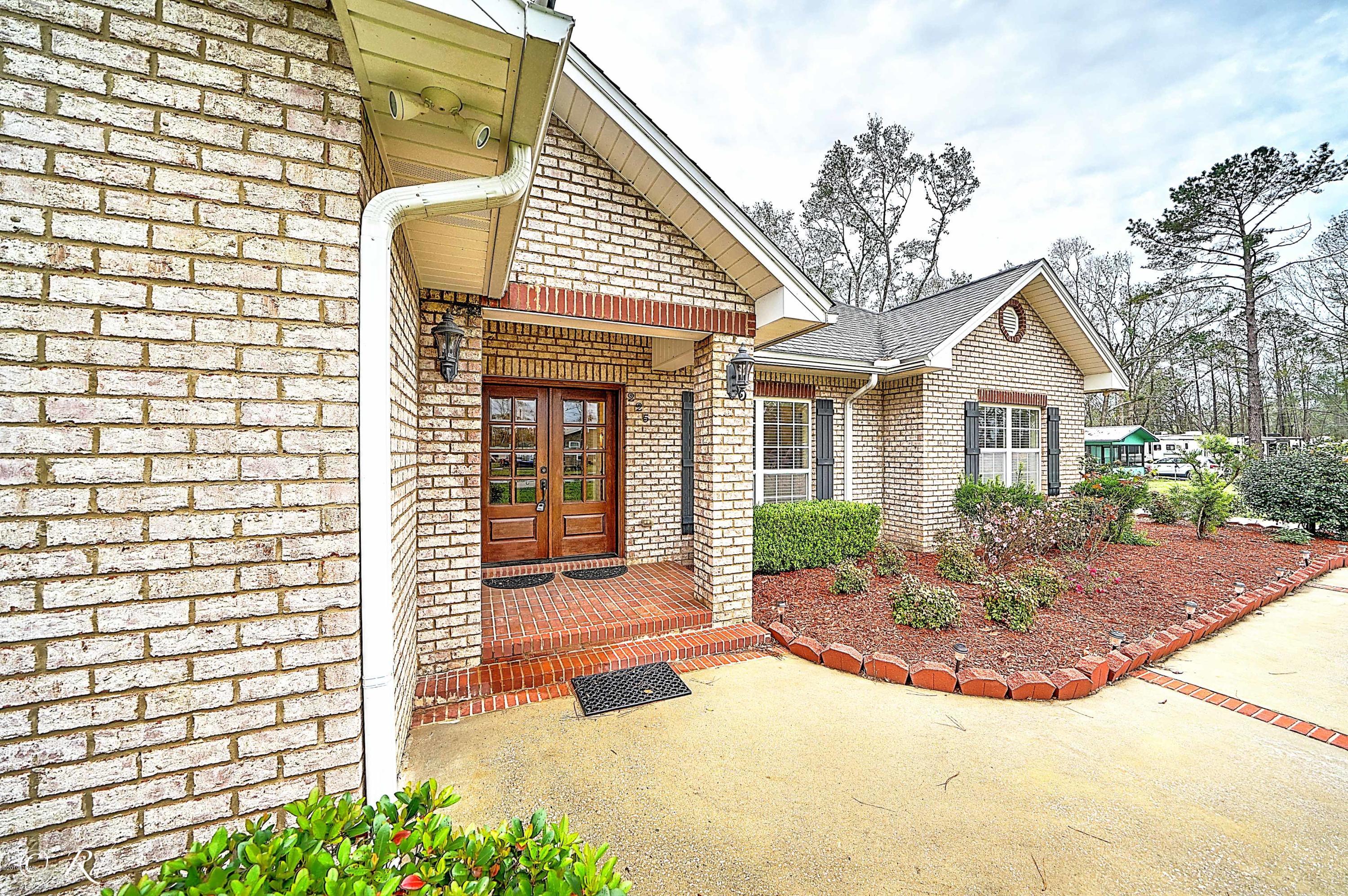 Mitchel Manor - Residential