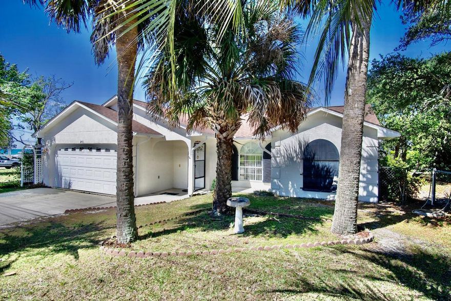 CURRENTLY UNDER CONTRACT, SELLER ACCEPTING BACKUP OFFERS' 

 Location, Location, Location...enjoy the Gulf View!!  This 3 bedroom / 2 bathroom cozy home has a split floor plan and so much potential.   AC/Heater 2017, Stove and Refrigerator 2017, Water Heater 2019, Roof 2011 and seller has Wind Mitigation Report, Impact Resistant Windows, Gail Force Shutters, Storm Doors and Hurricane Garage Door.    ONLY THE LOT WITH HOME  IS  BEING SOLD - NOT THE ADJACENT LOT TO THE  NORTH.