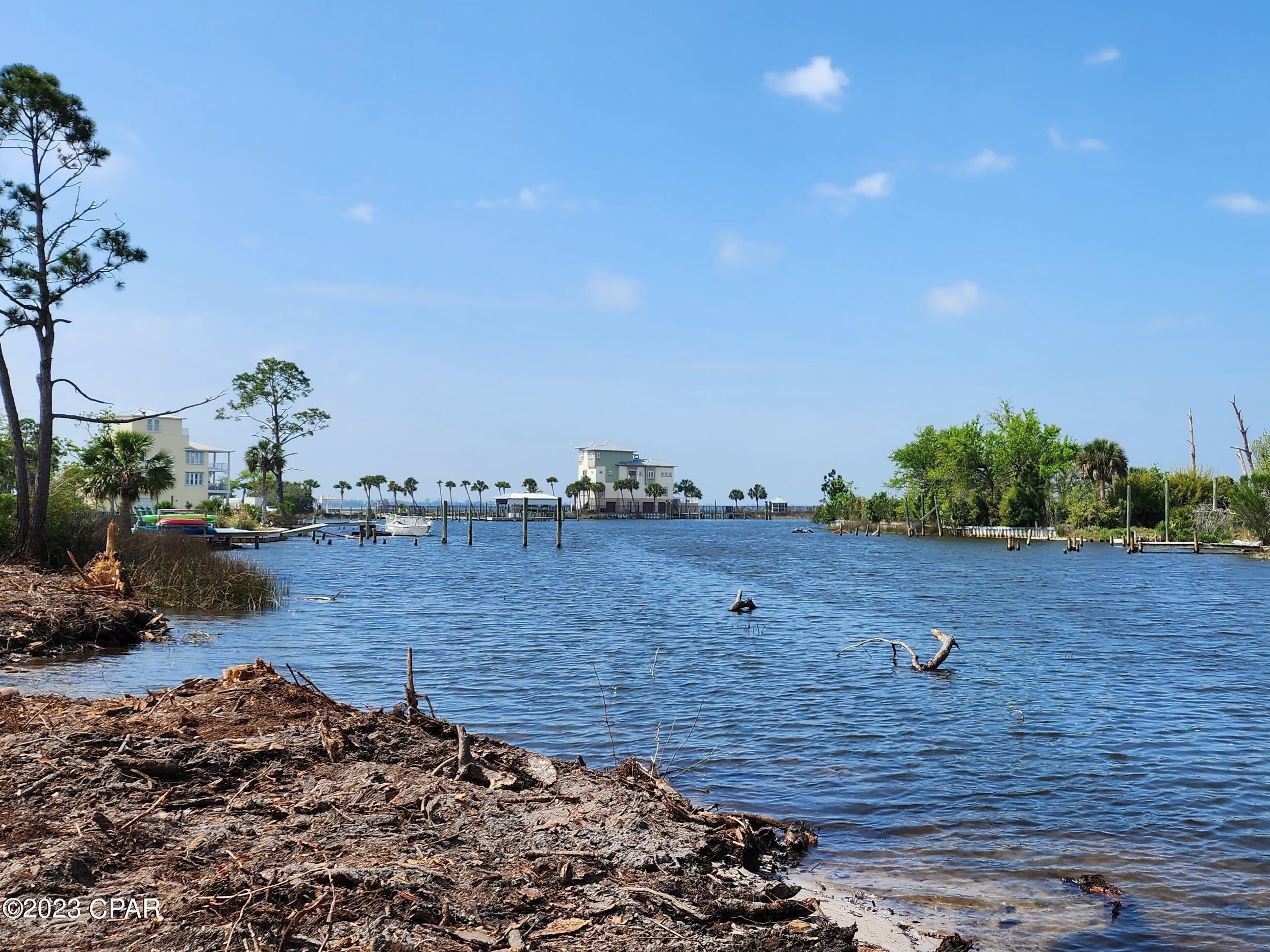 East Bay Park - Land