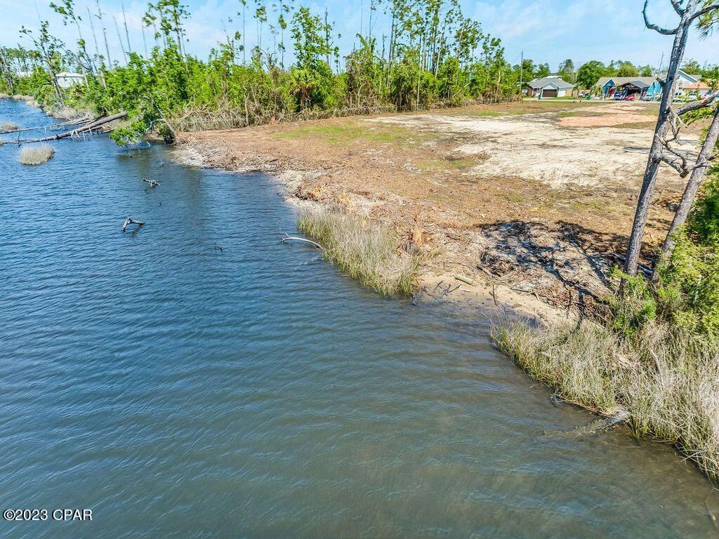 East Bay Park - Land