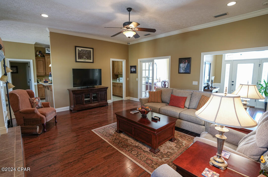 Cedar Creek Chase Ph 1 - Residential