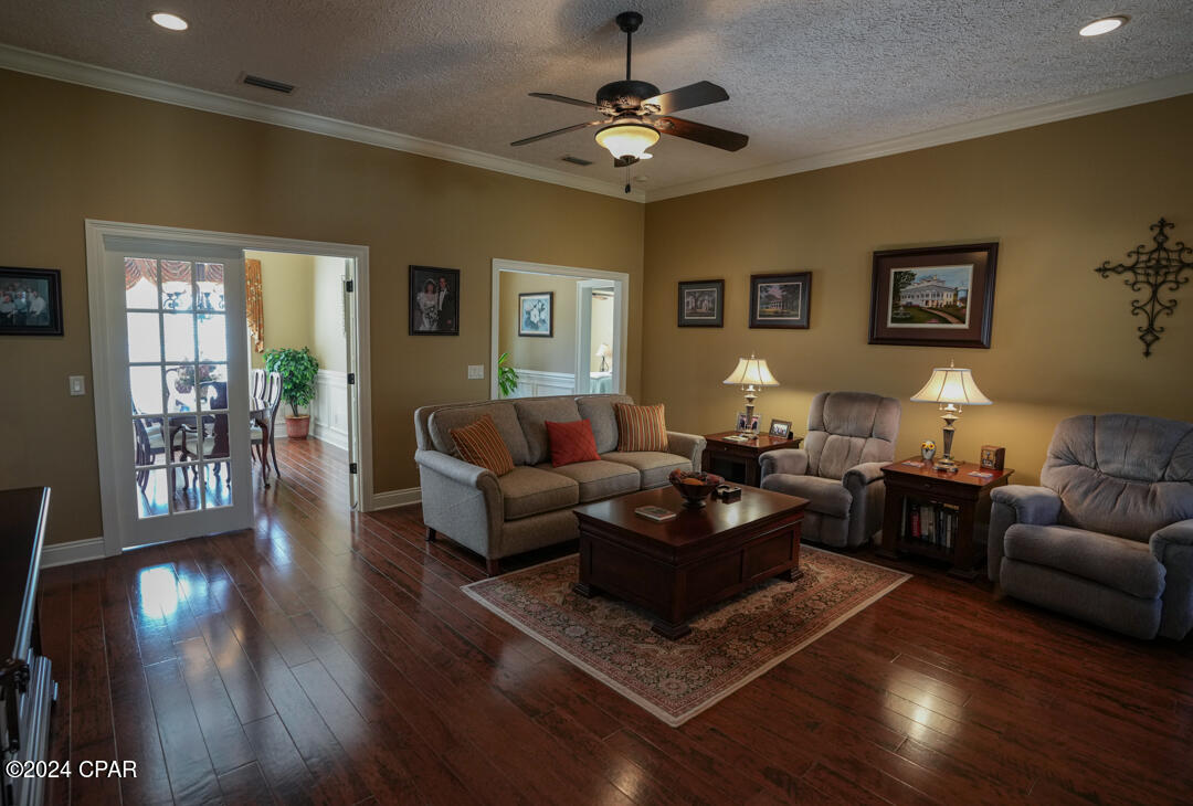 Cedar Creek Chase Ph 1 - Residential