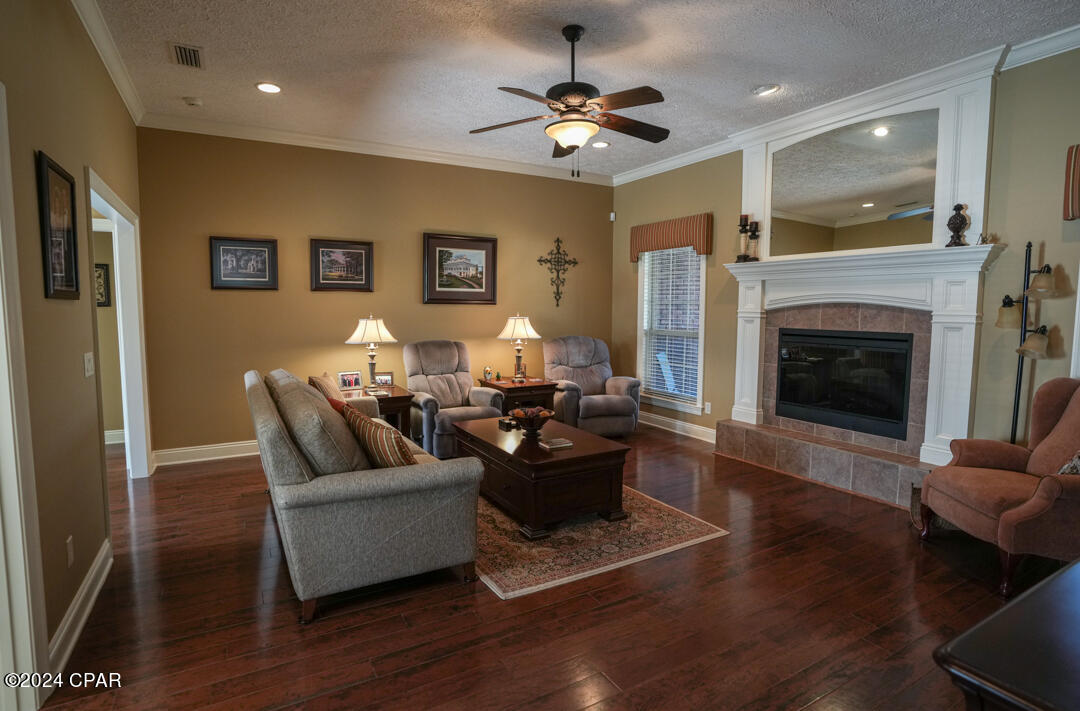 Cedar Creek Chase Ph 1 - Residential