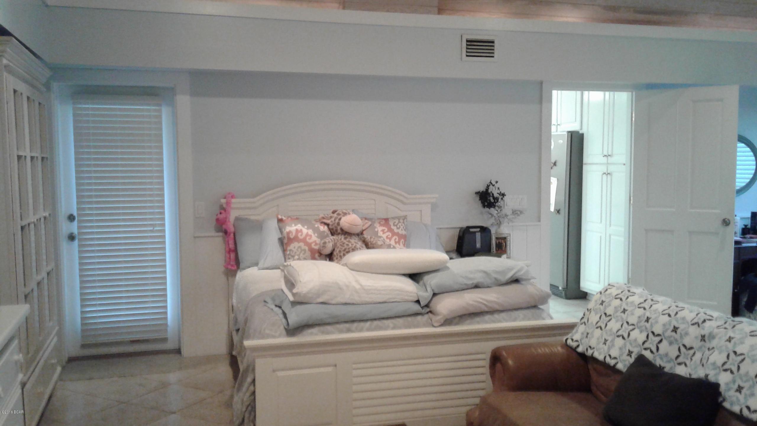 Baywood Shores Est Unit 5 - Residential