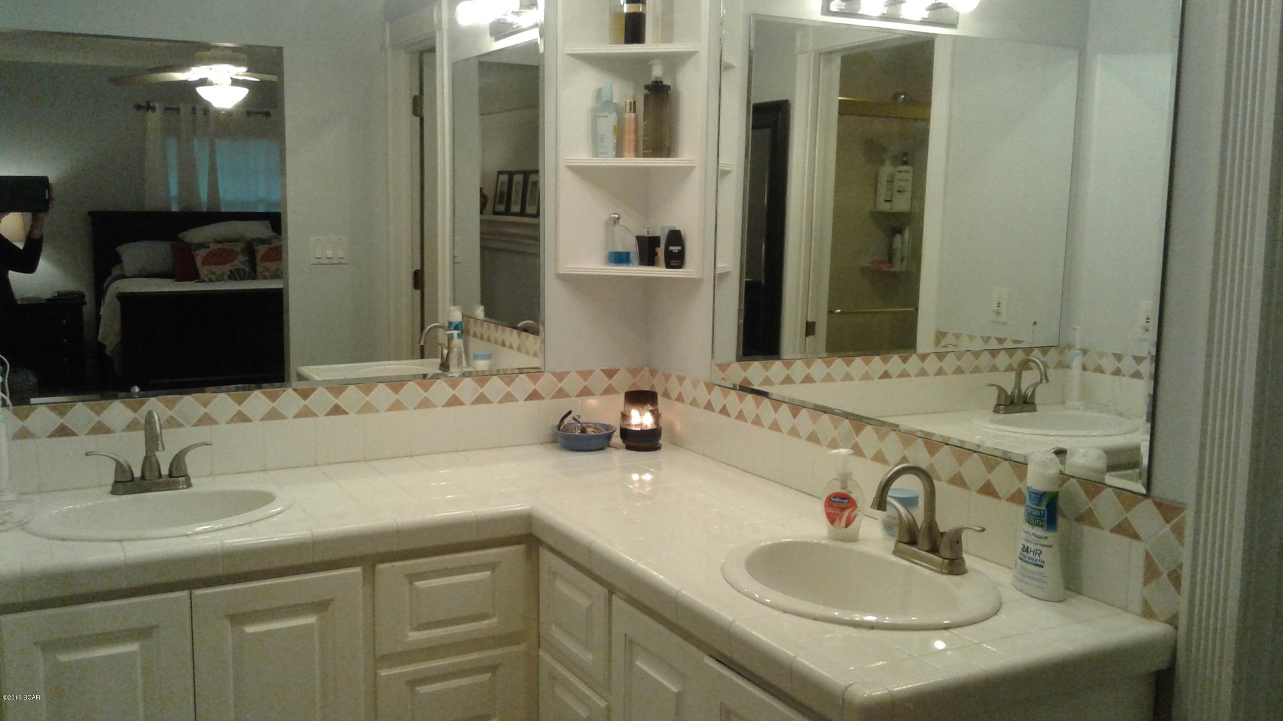 Baywood Shores Est Unit 5 - Residential