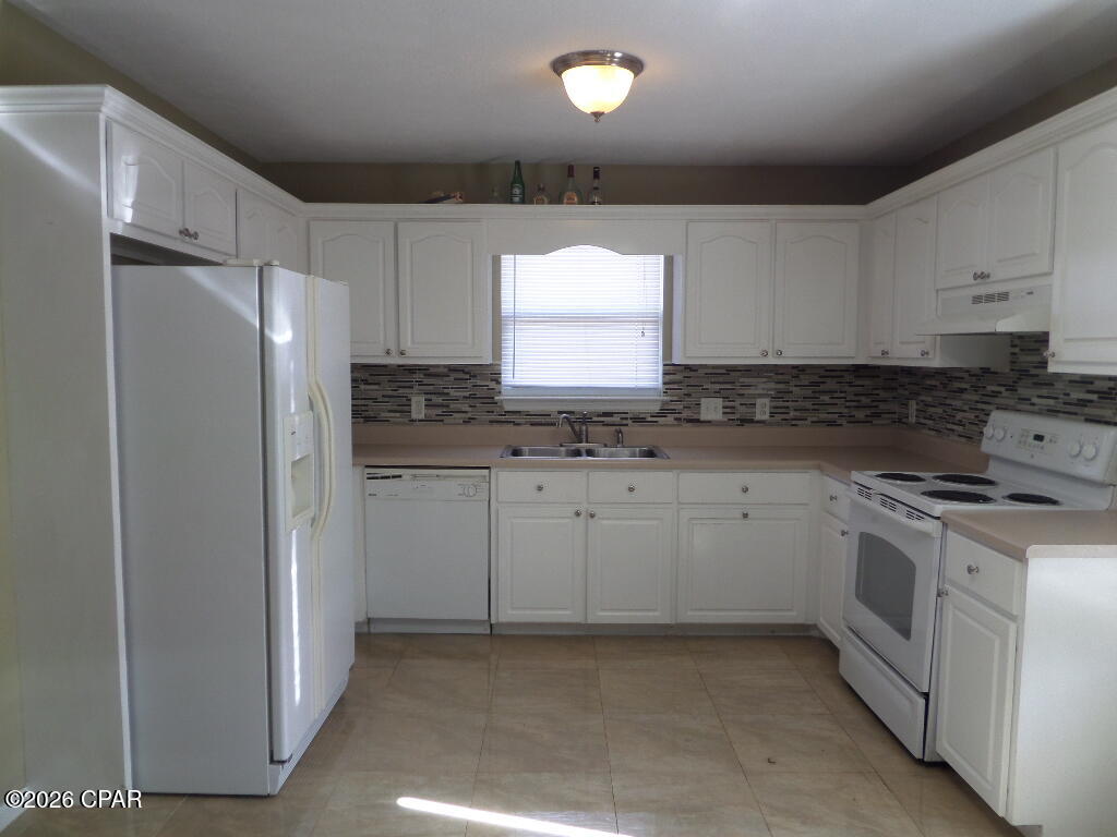 [No Recorded Subdiv] - Residential Lease