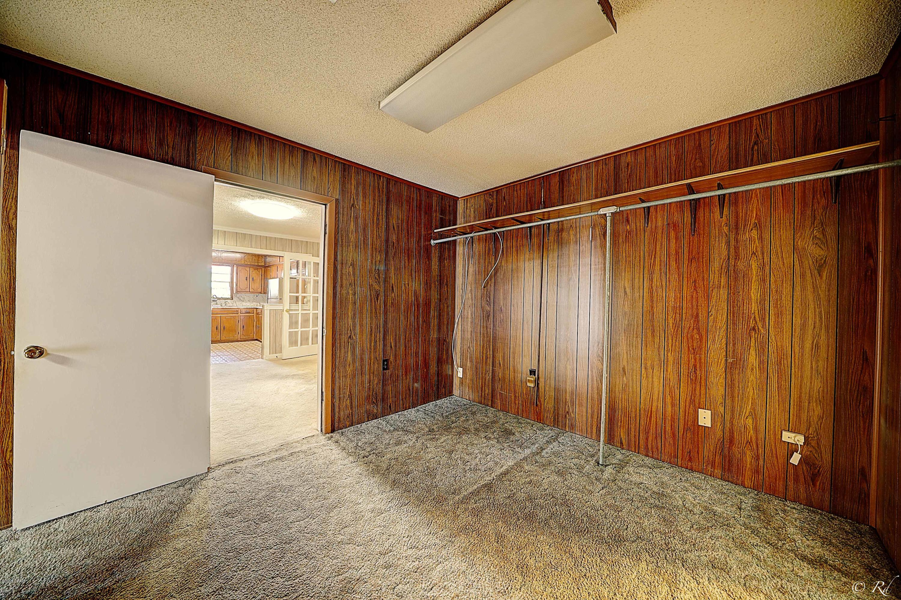 Mayfield - Commercial Sale