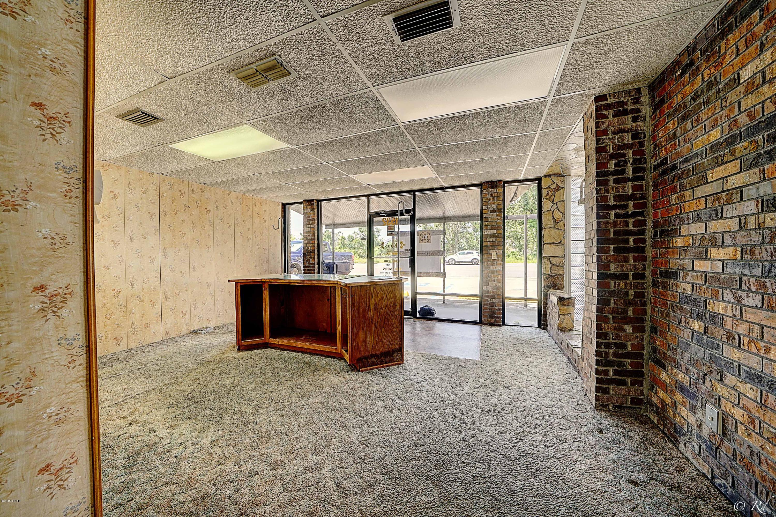 Mayfield - Commercial Sale