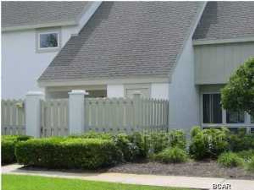 2 bedroom / 2.5 bath, elegantly furnished Golf Villa. Located in Gated Community with view of Golf Course. Screen enclosed patio. Water, Sewer & Garbage basic Cable included. This unit may also be unfurnished.