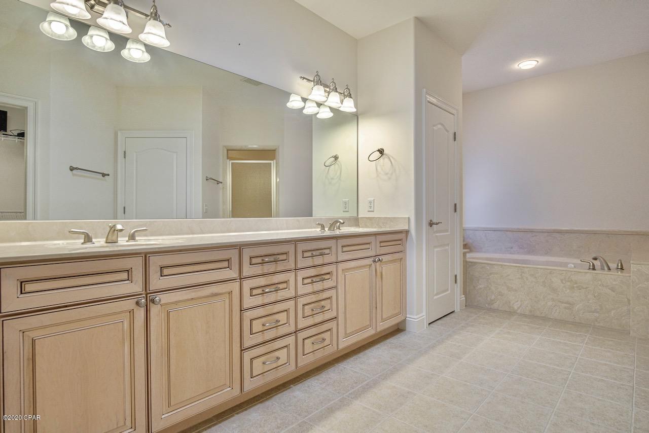 Dolphin Bay Ph I - Residential