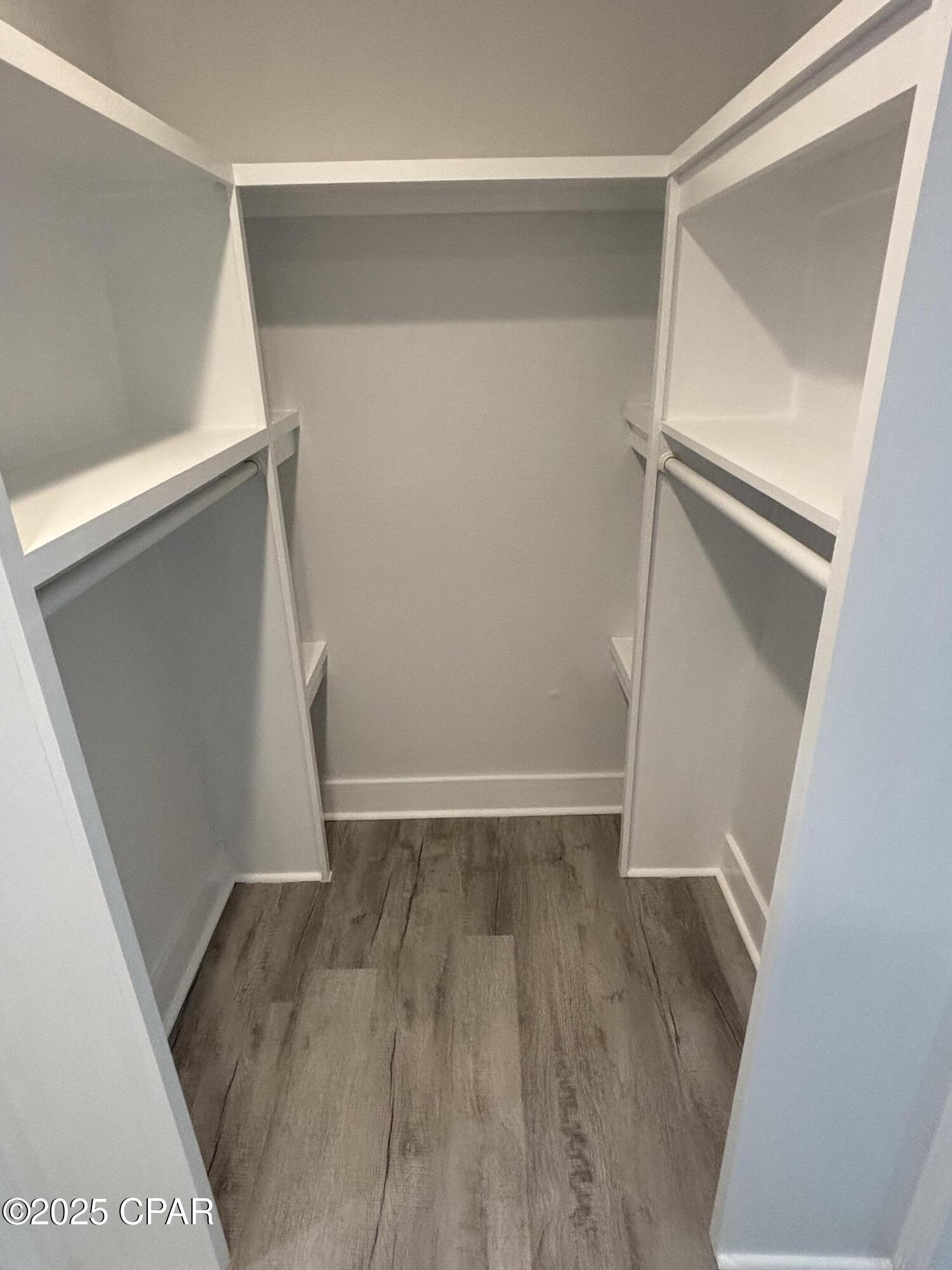 Long Point Park 1st Add - Residential