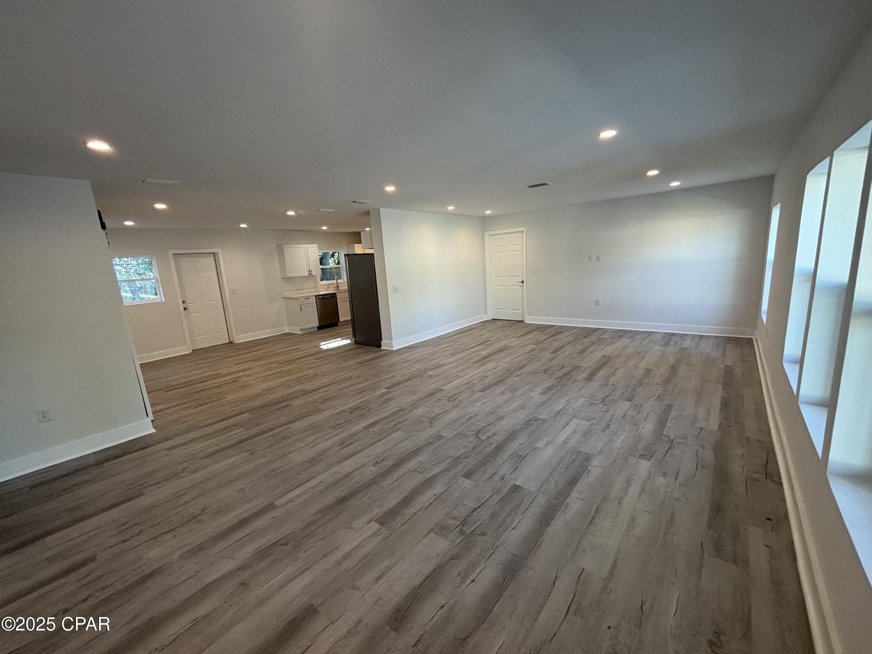 Long Point Park 1st Add - Residential