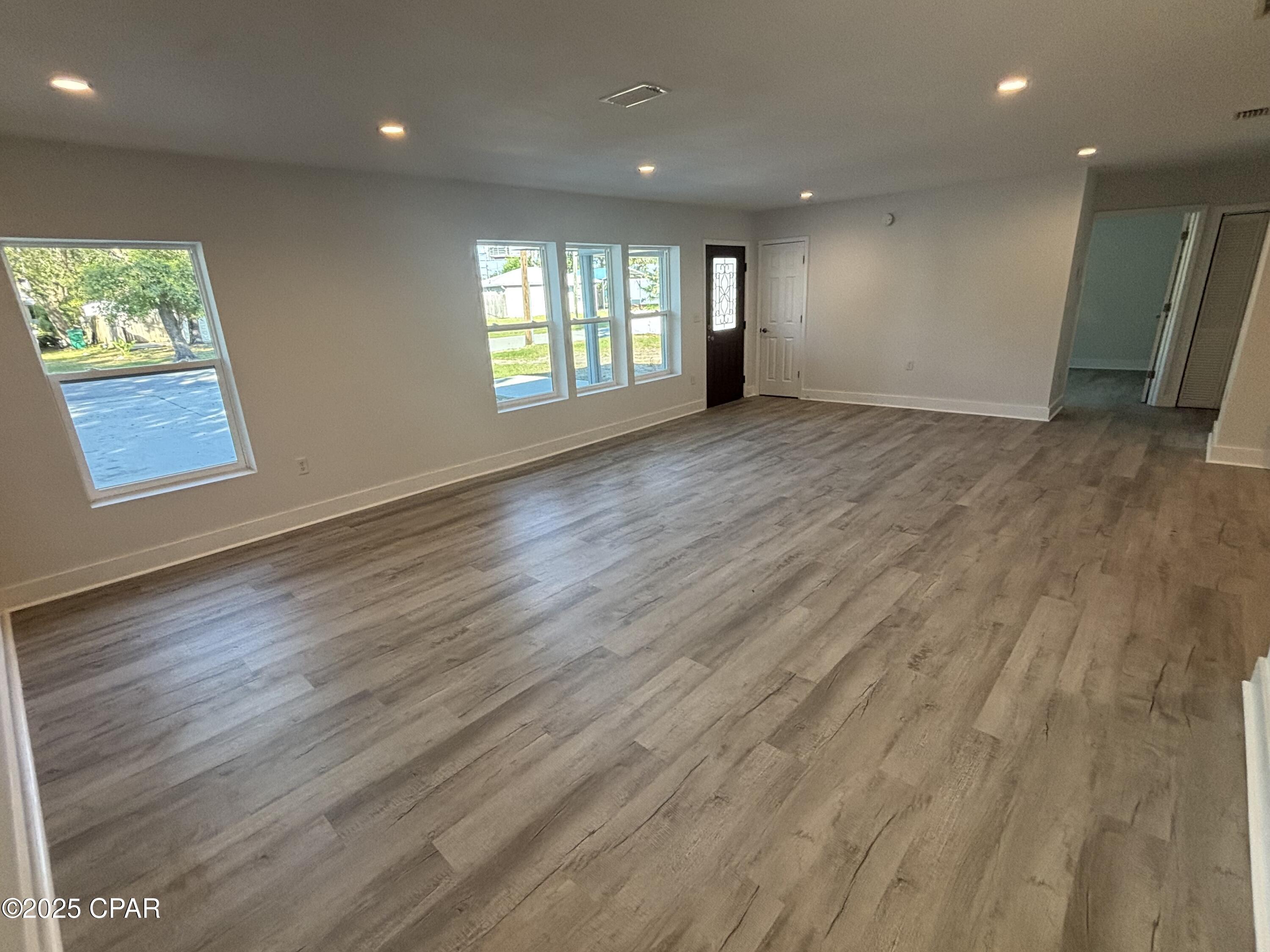 Long Point Park 1st Add - Residential