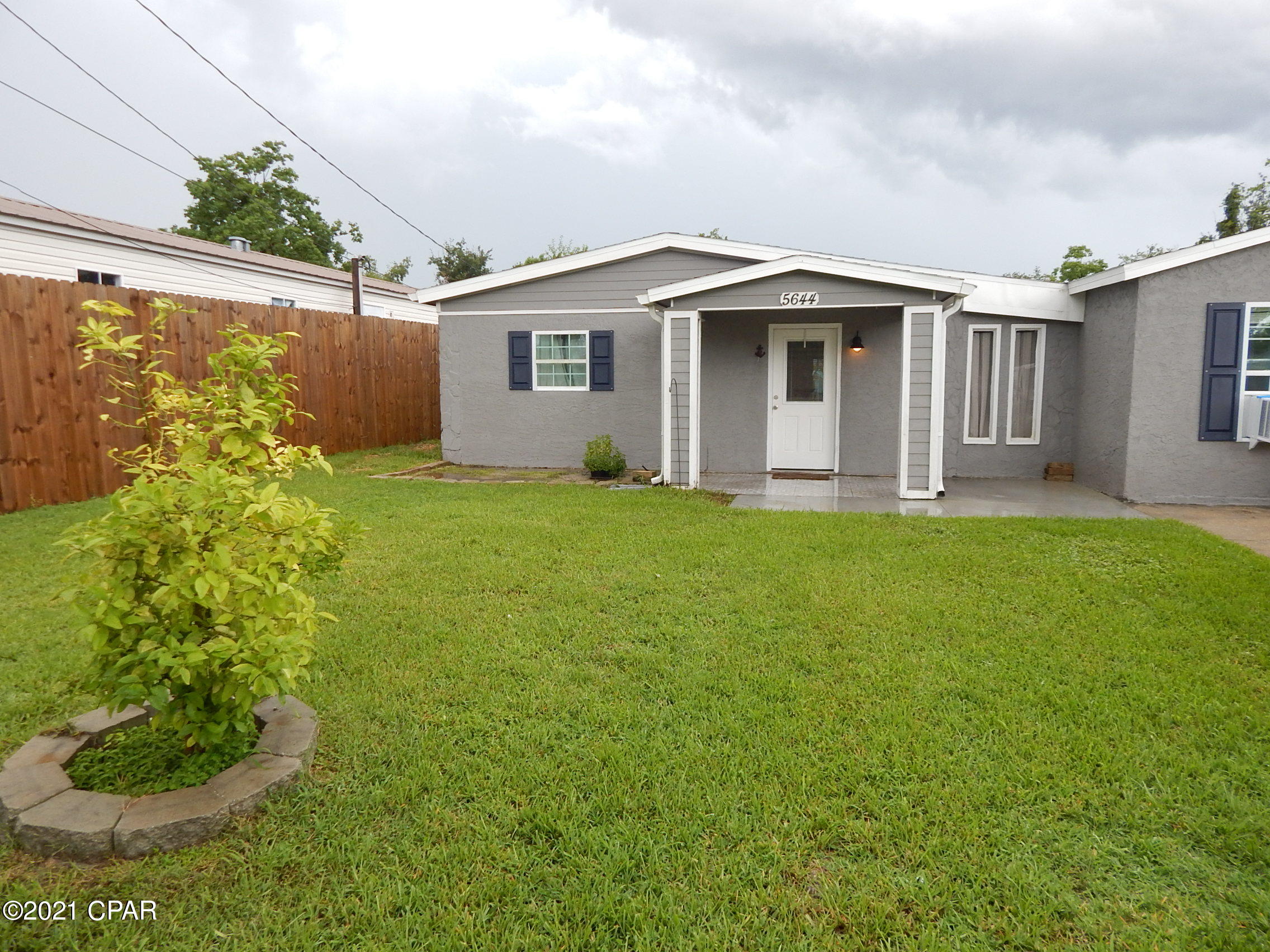 Fairview Mob Home Est - Residential