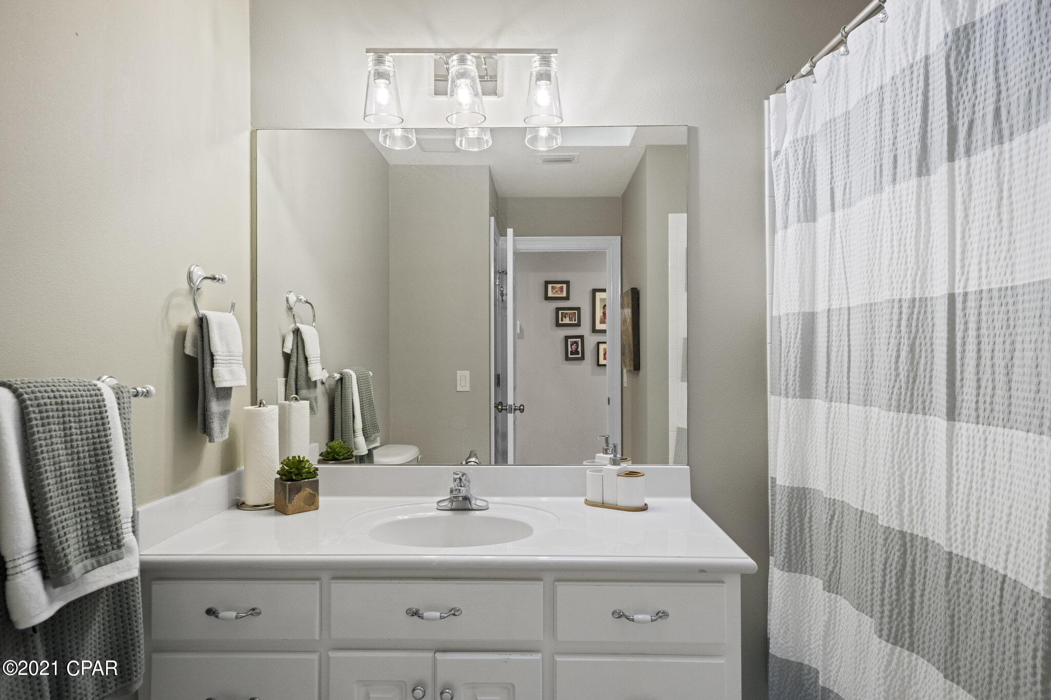 Country Club Harbour Estates - Residential