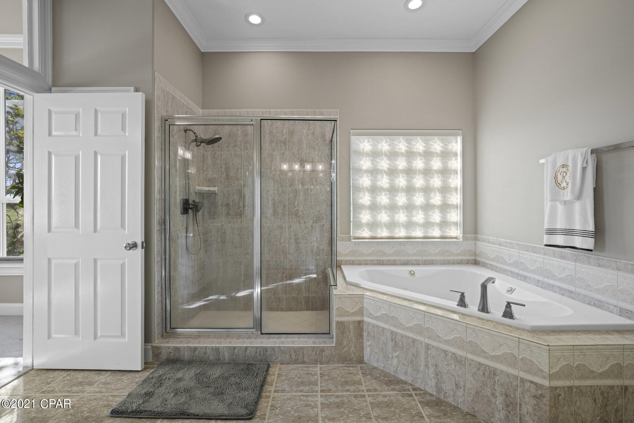 Country Club Harbour Estates - Residential