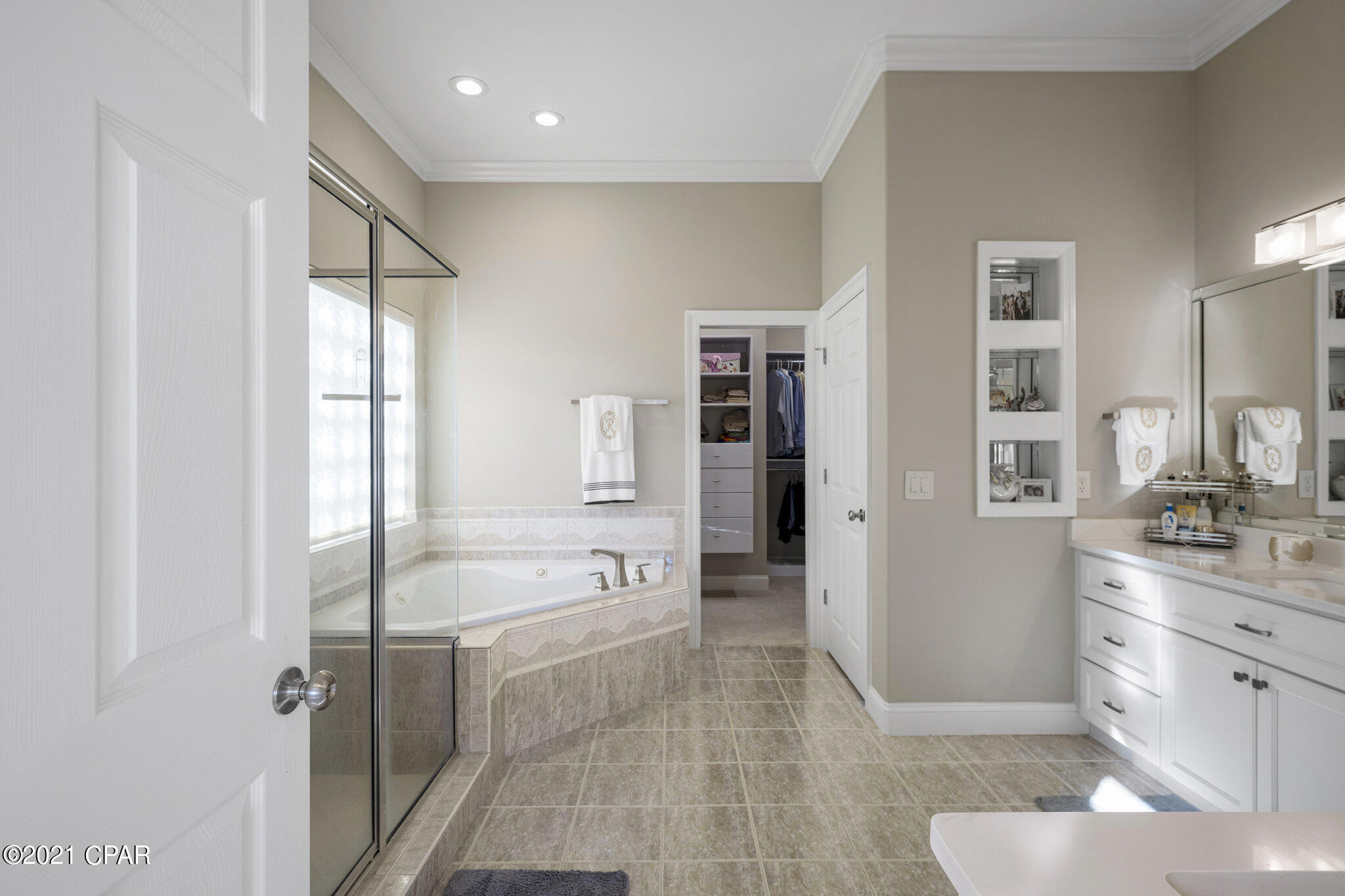 Country Club Harbour Estates - Residential