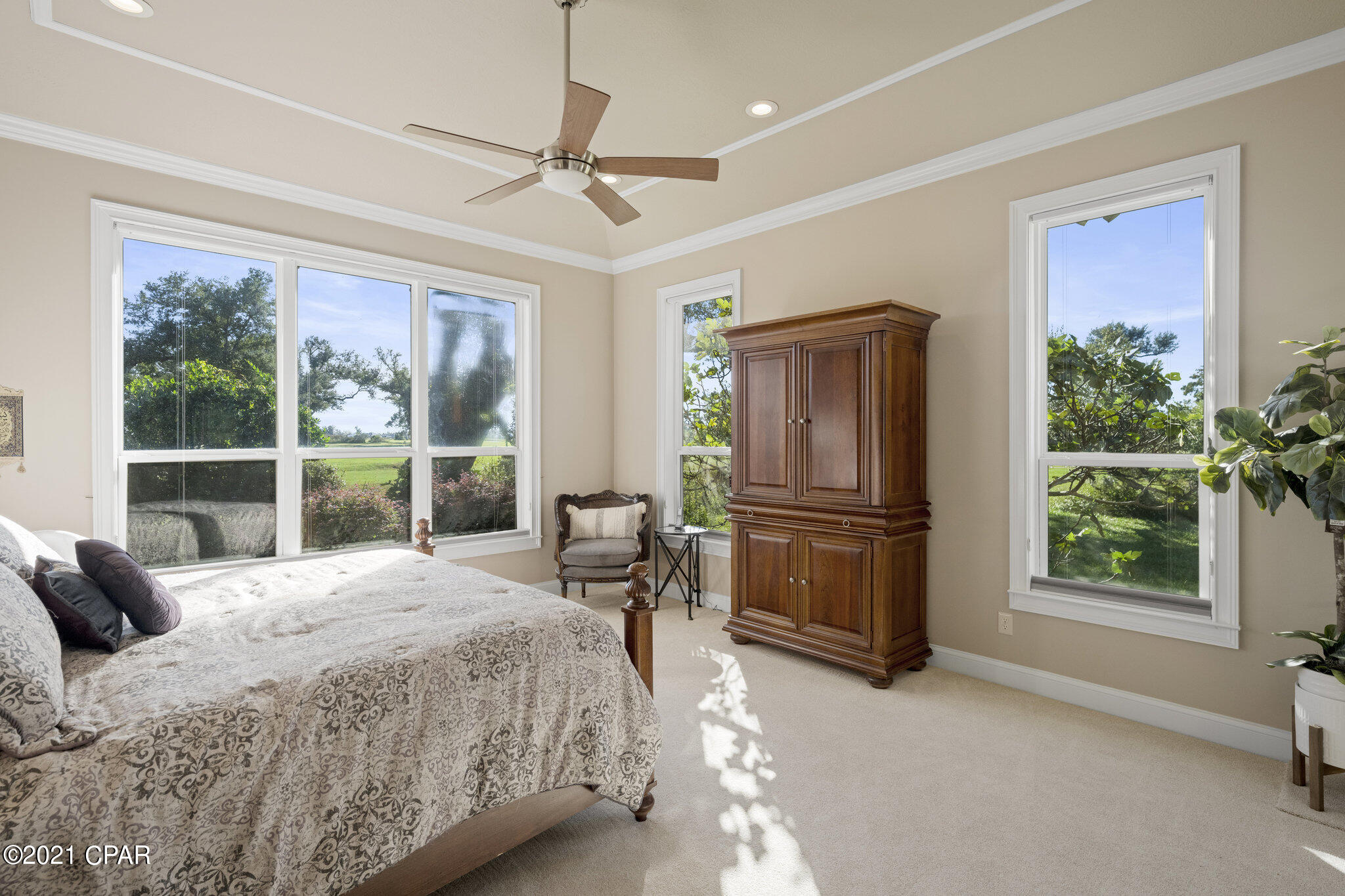 Country Club Harbour Estates - Residential