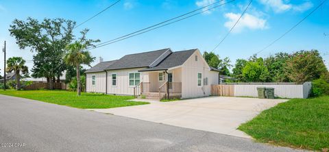 A home in Lynn Haven