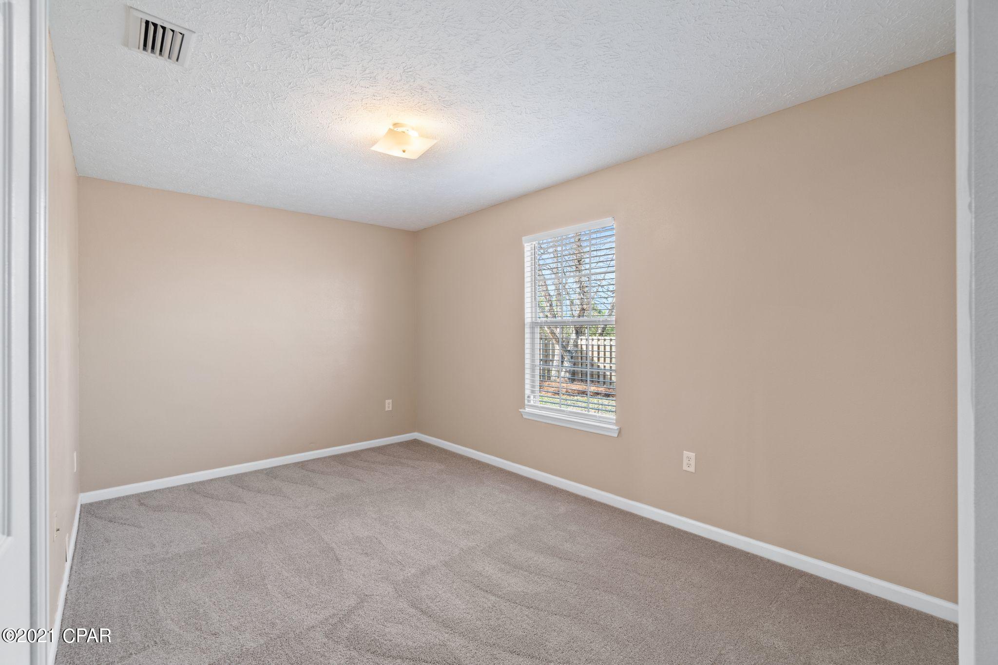 Summer Lace - Residential