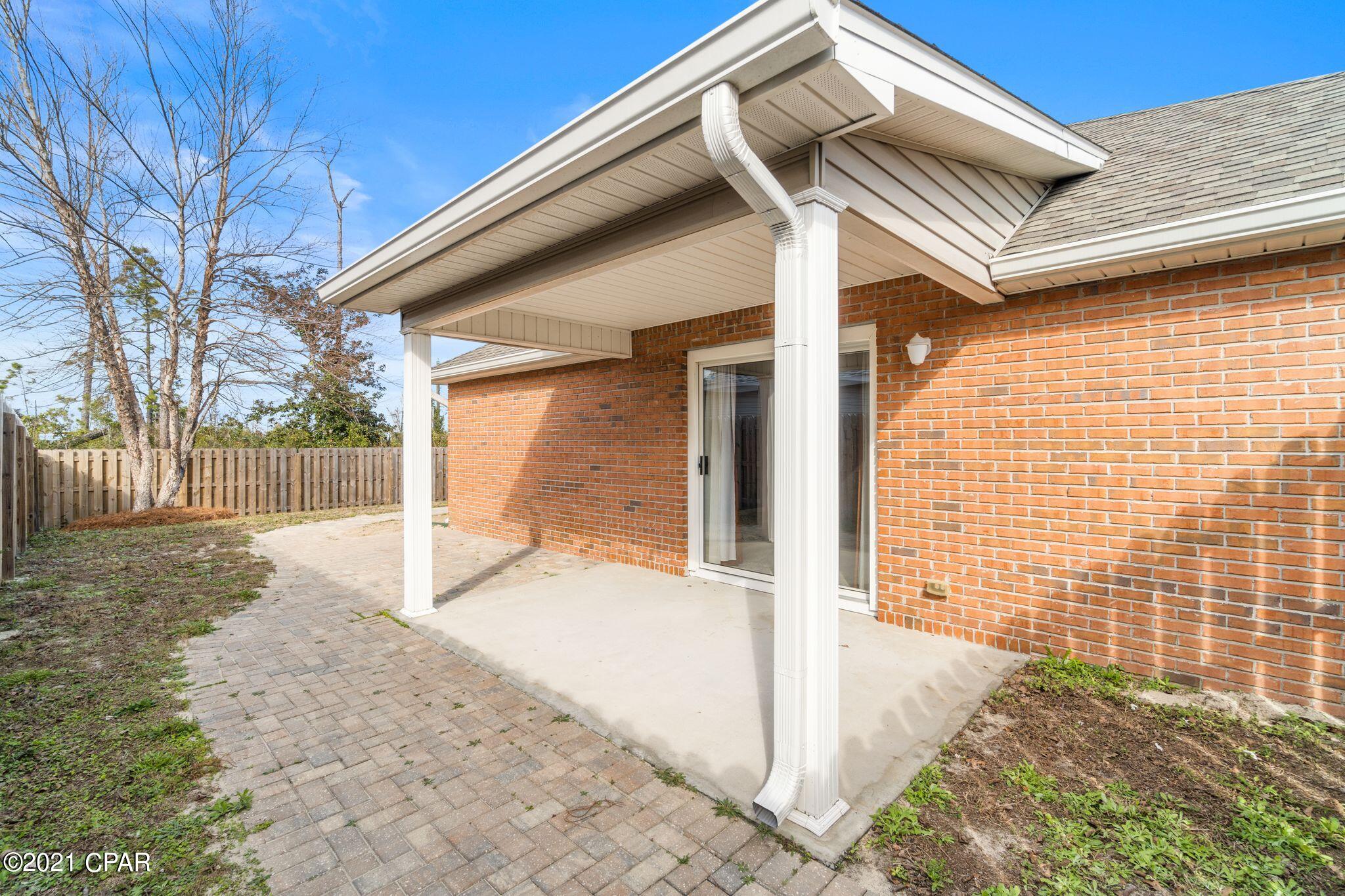 Summer Lace - Residential