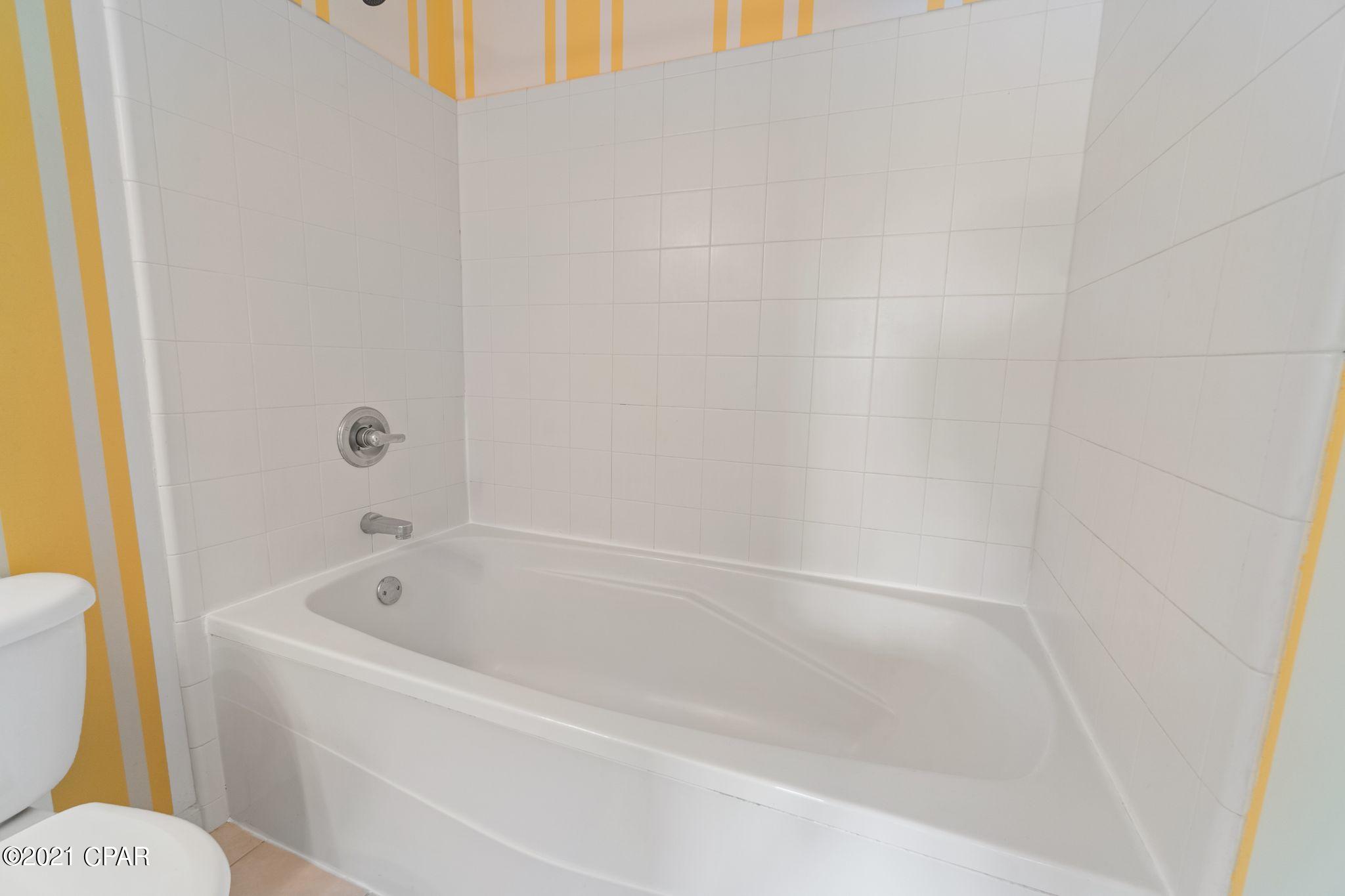 Summer Lace - Residential