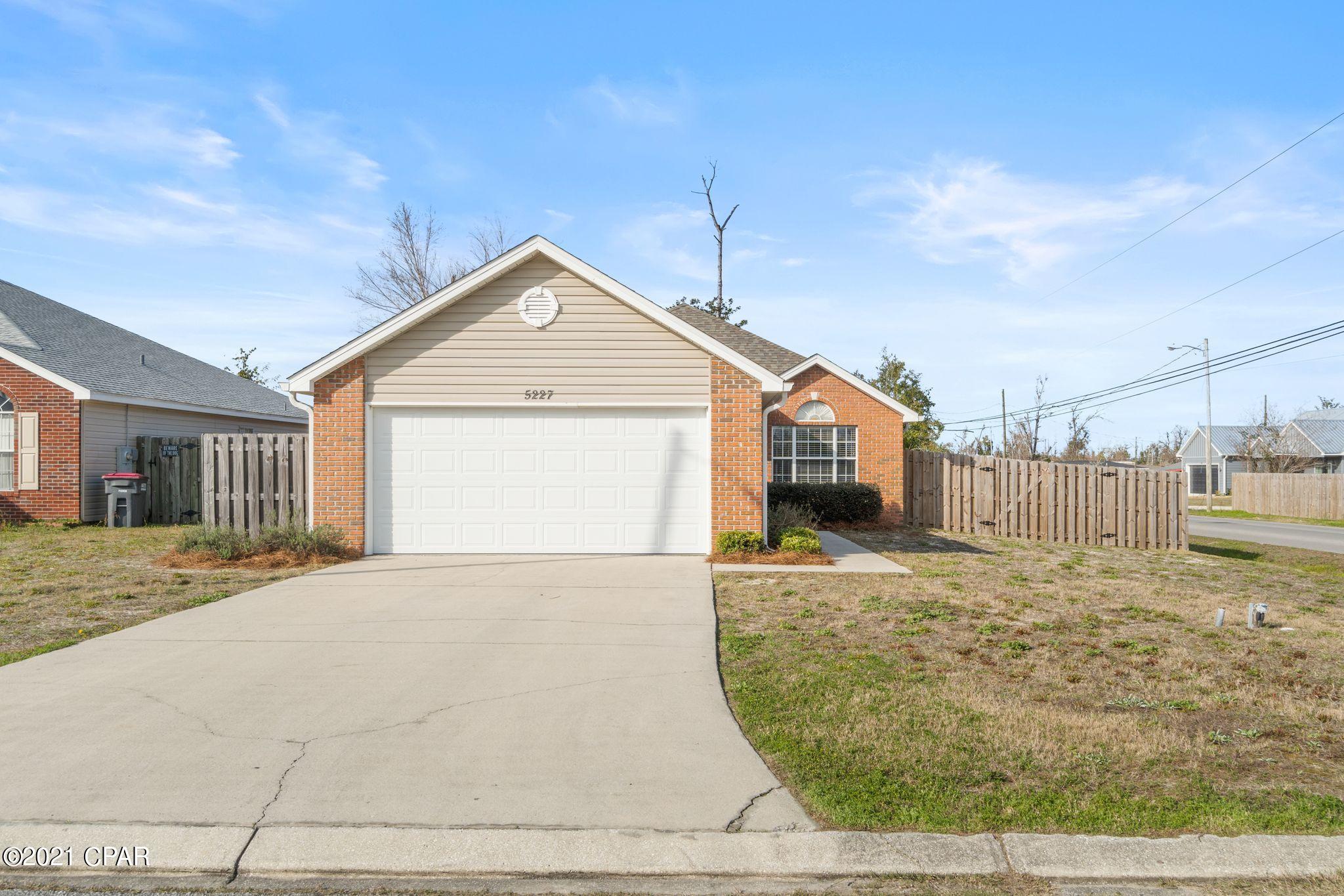 Summer Lace - Residential