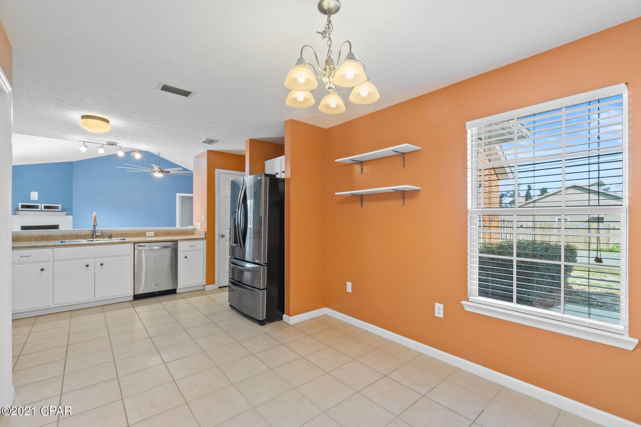 Summer Lace - Residential