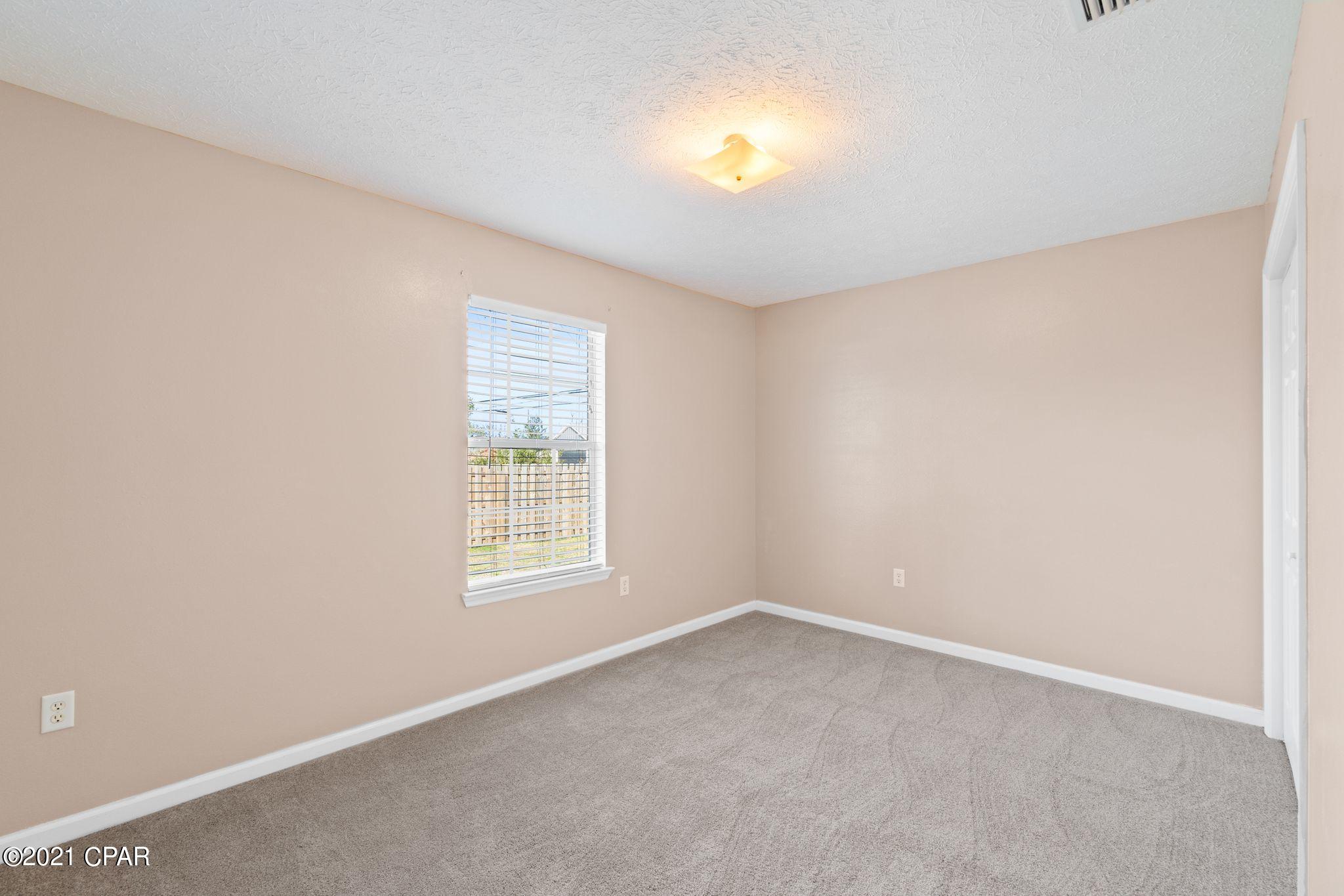 Summer Lace - Residential