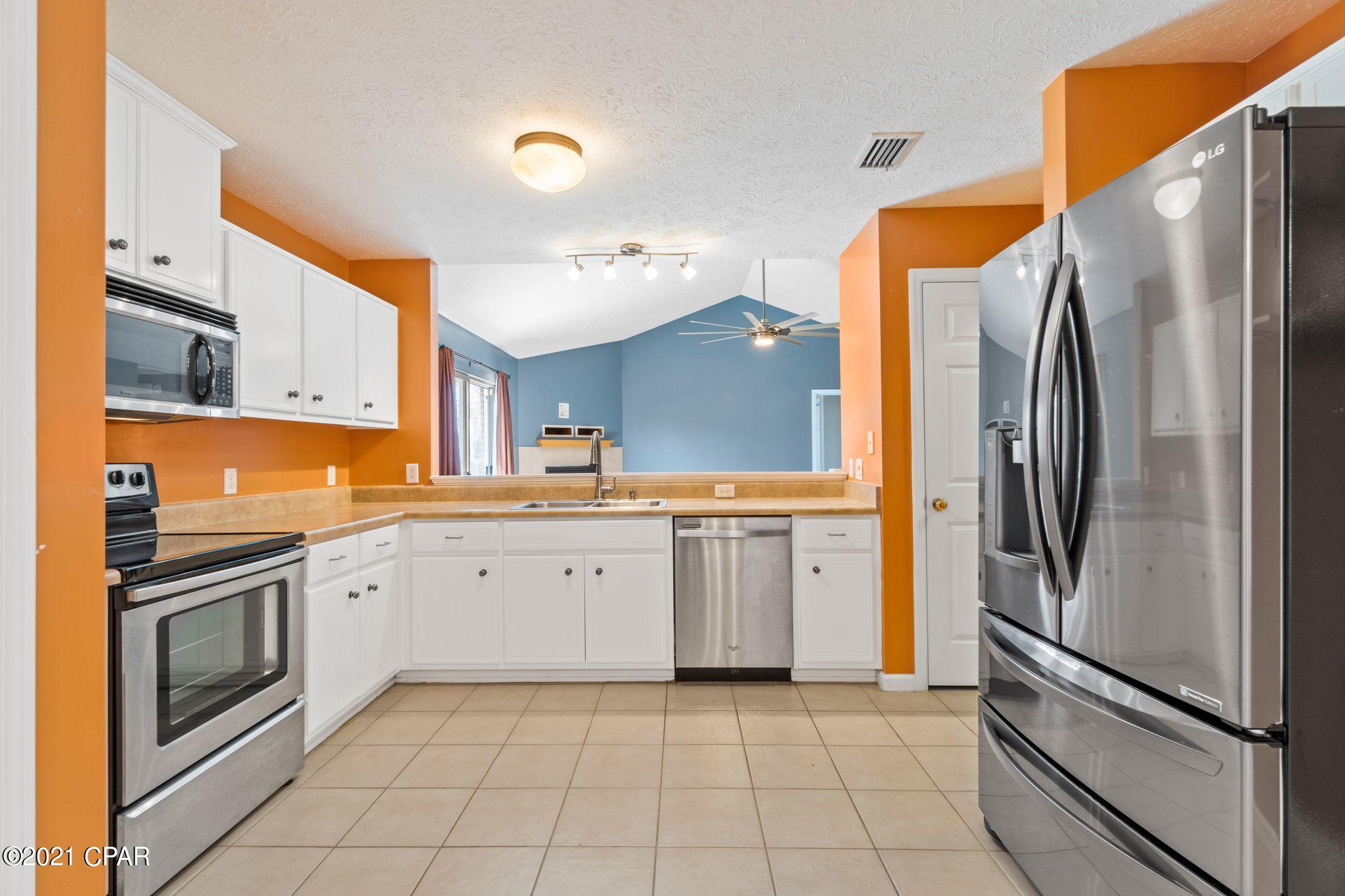 Summer Lace - Residential