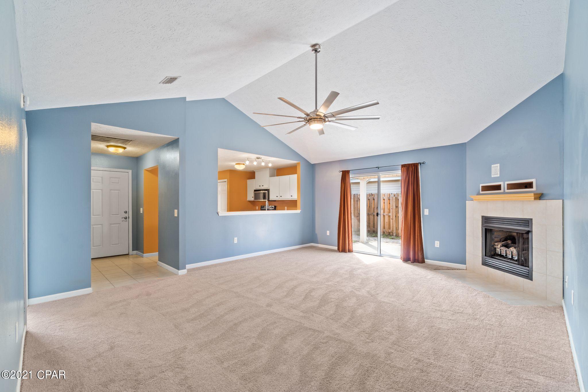 Summer Lace - Residential