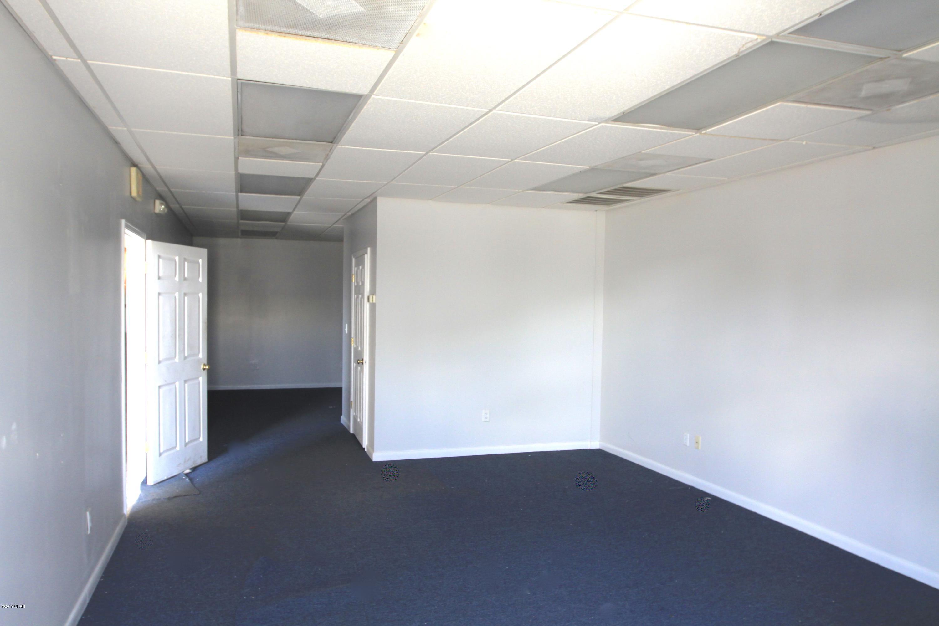 [No Recorded Subdiv] - Commercial Lease