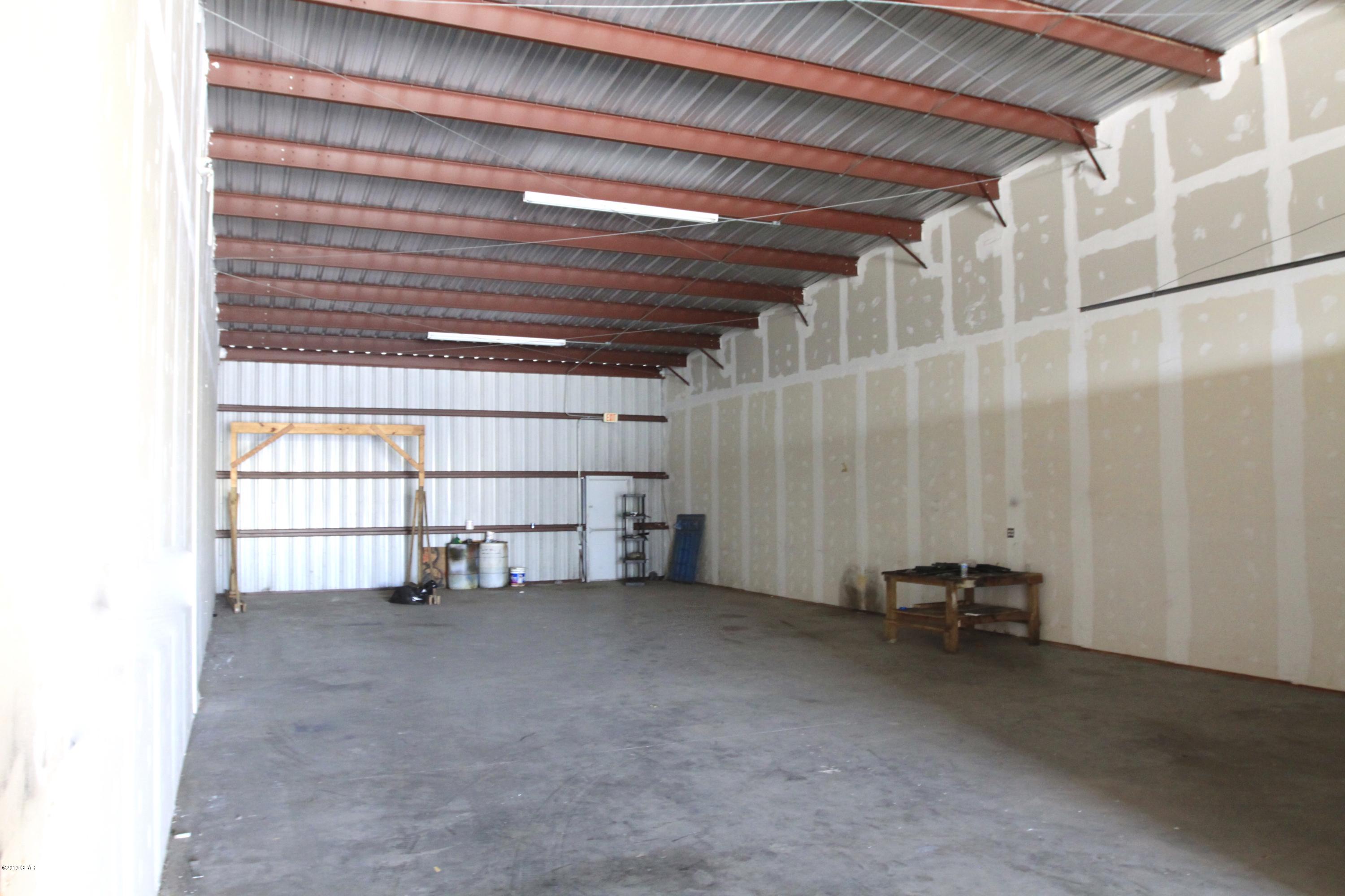 [No Recorded Subdiv] - Commercial Lease