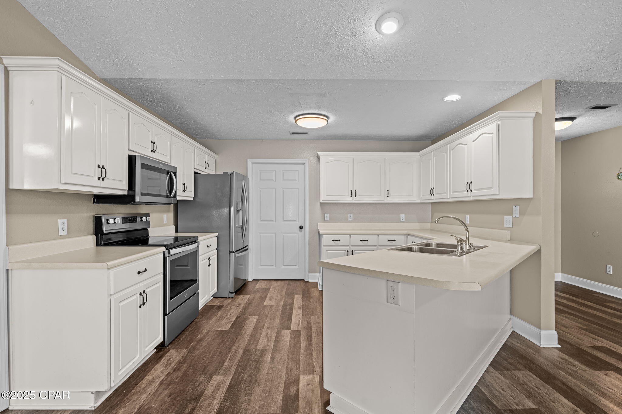 Pelican Point - Residential