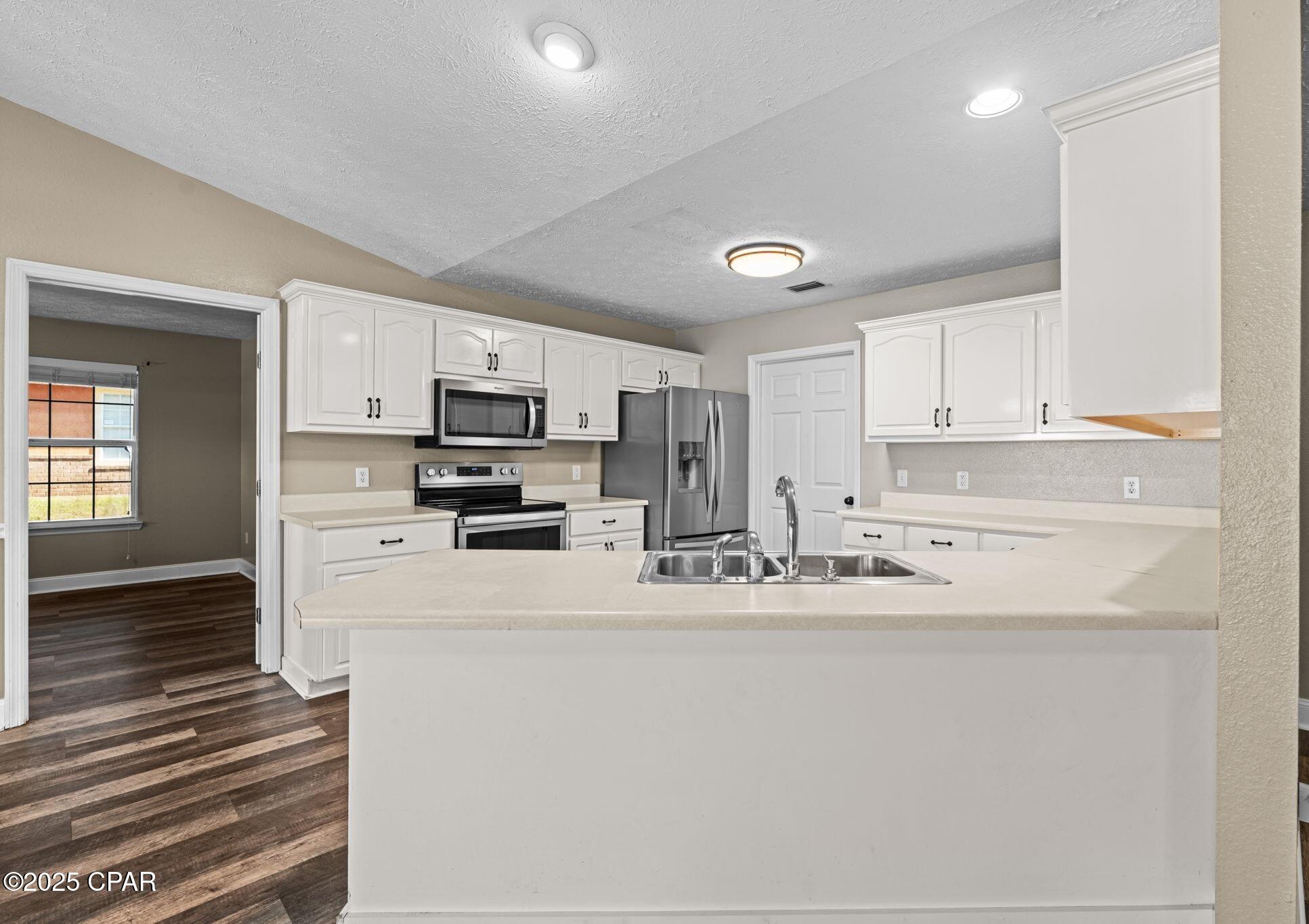 Pelican Point - Residential